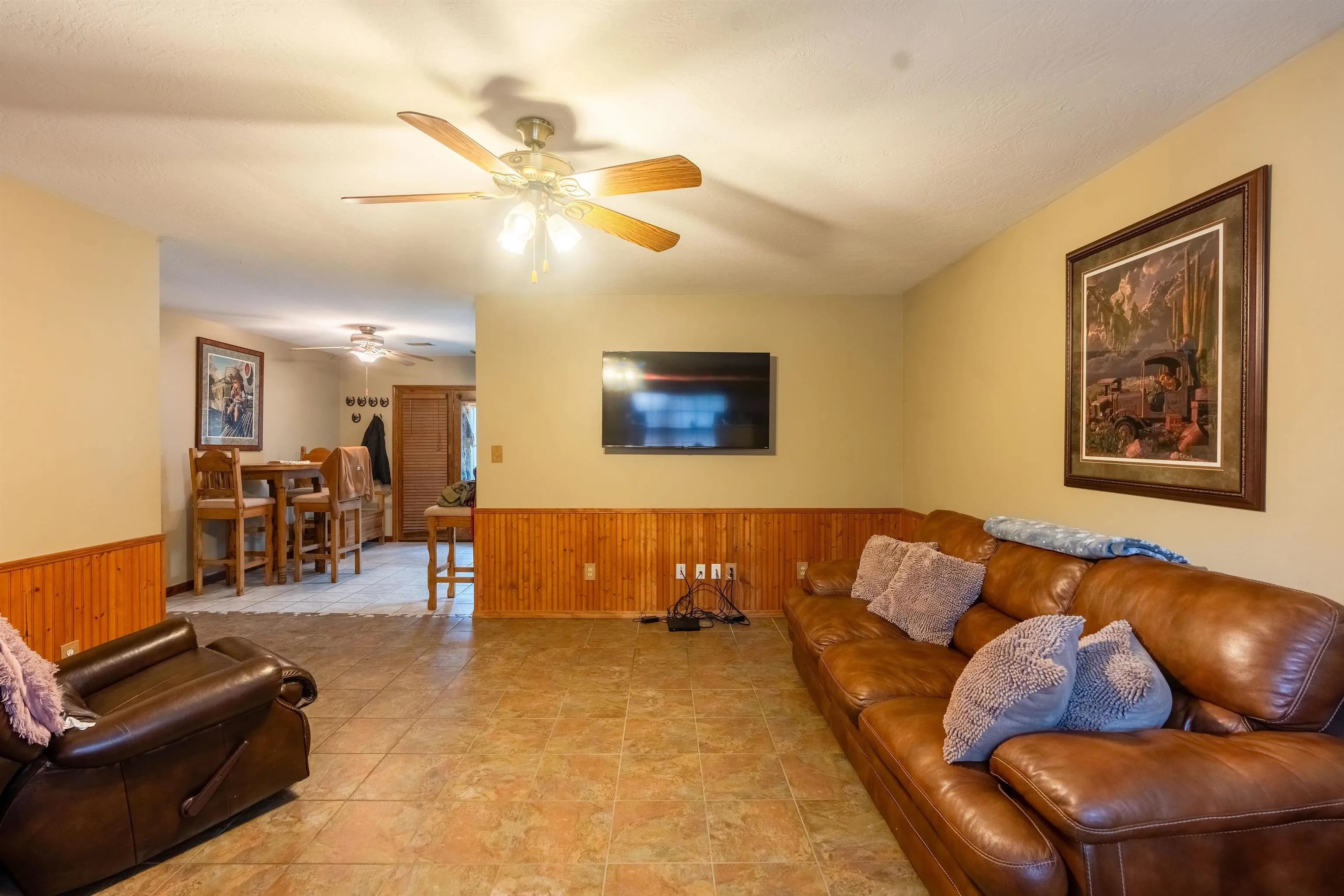 Property at 425  Graham - Image 9