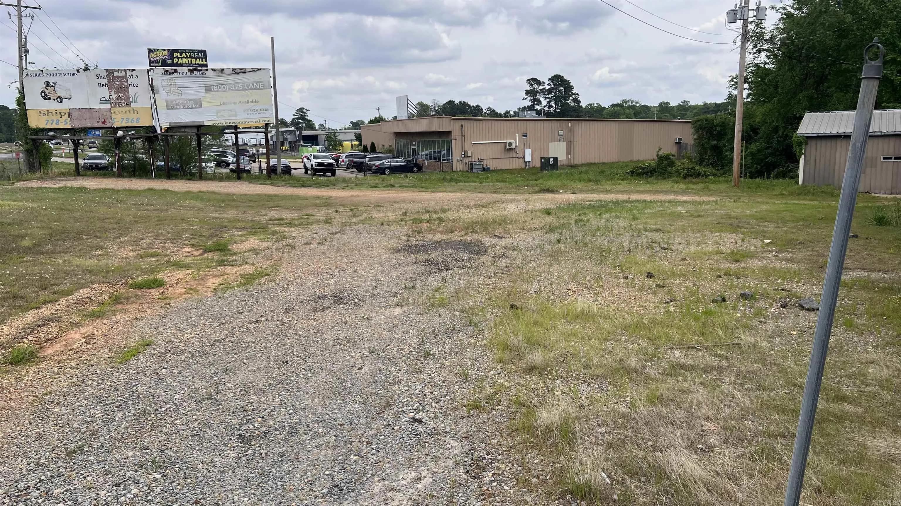 Property at 18709  Interstate 30 frontage rd - Image 37