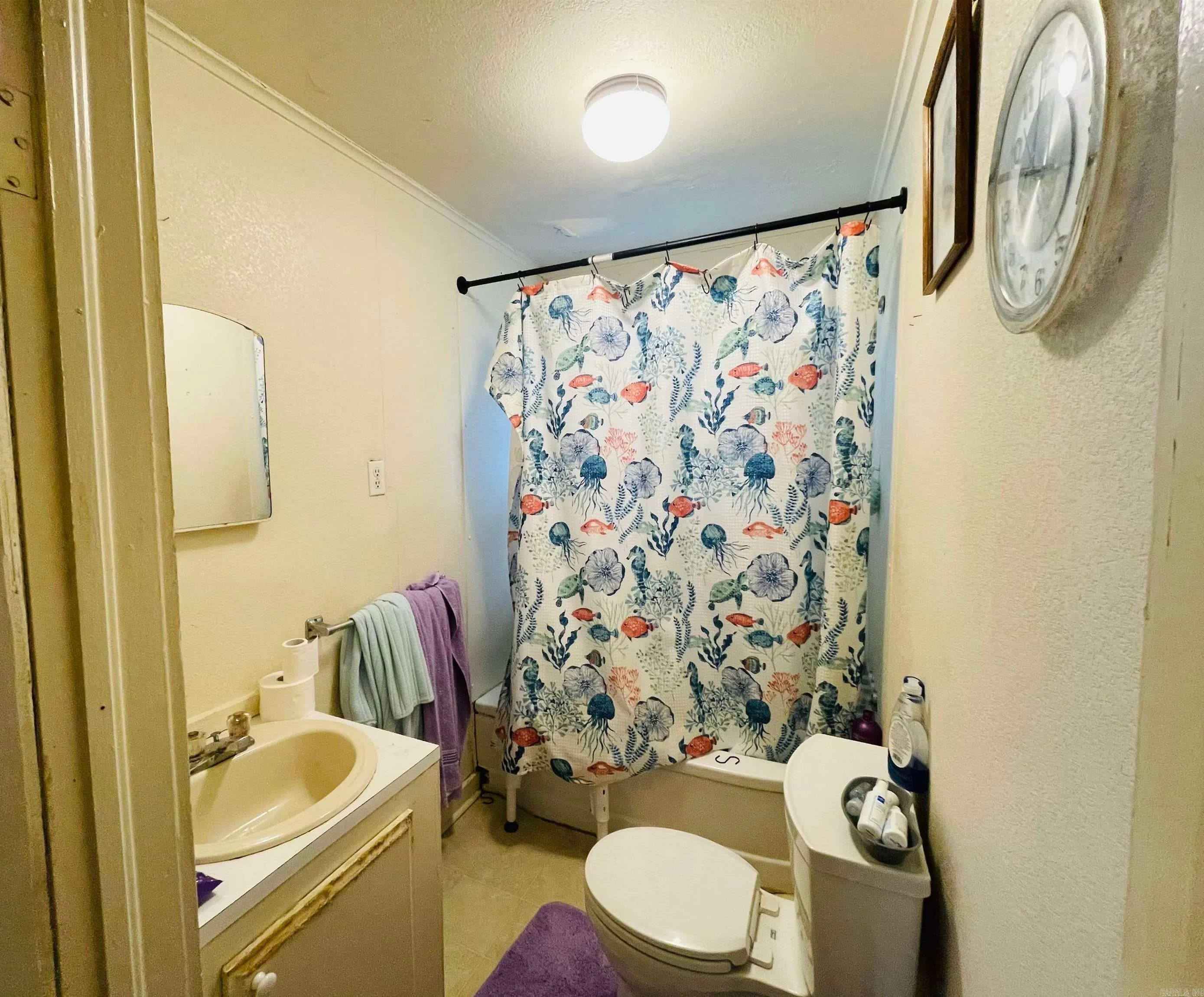 Property at 601 W Wilbur mills - Image 5