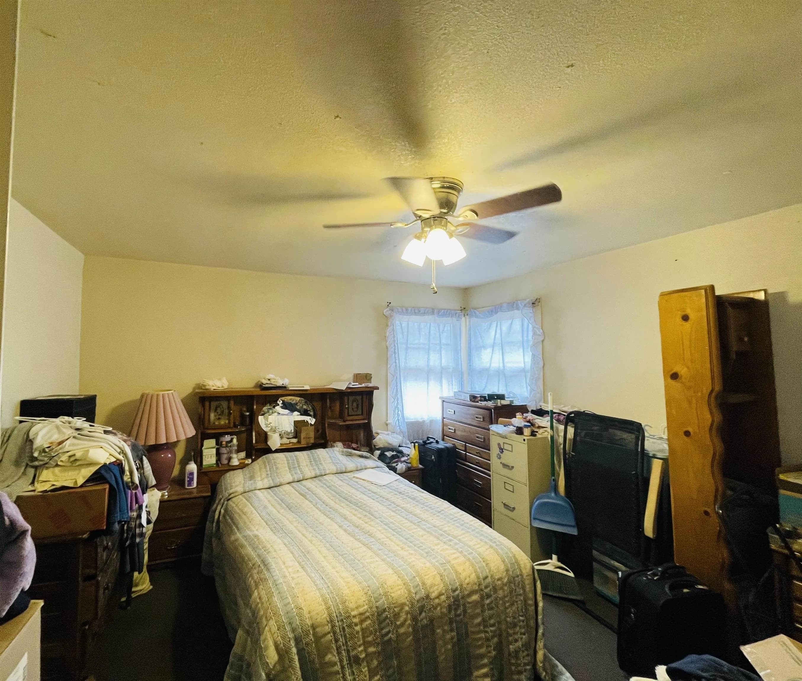 Property at 601 W Wilbur mills - Image 6
