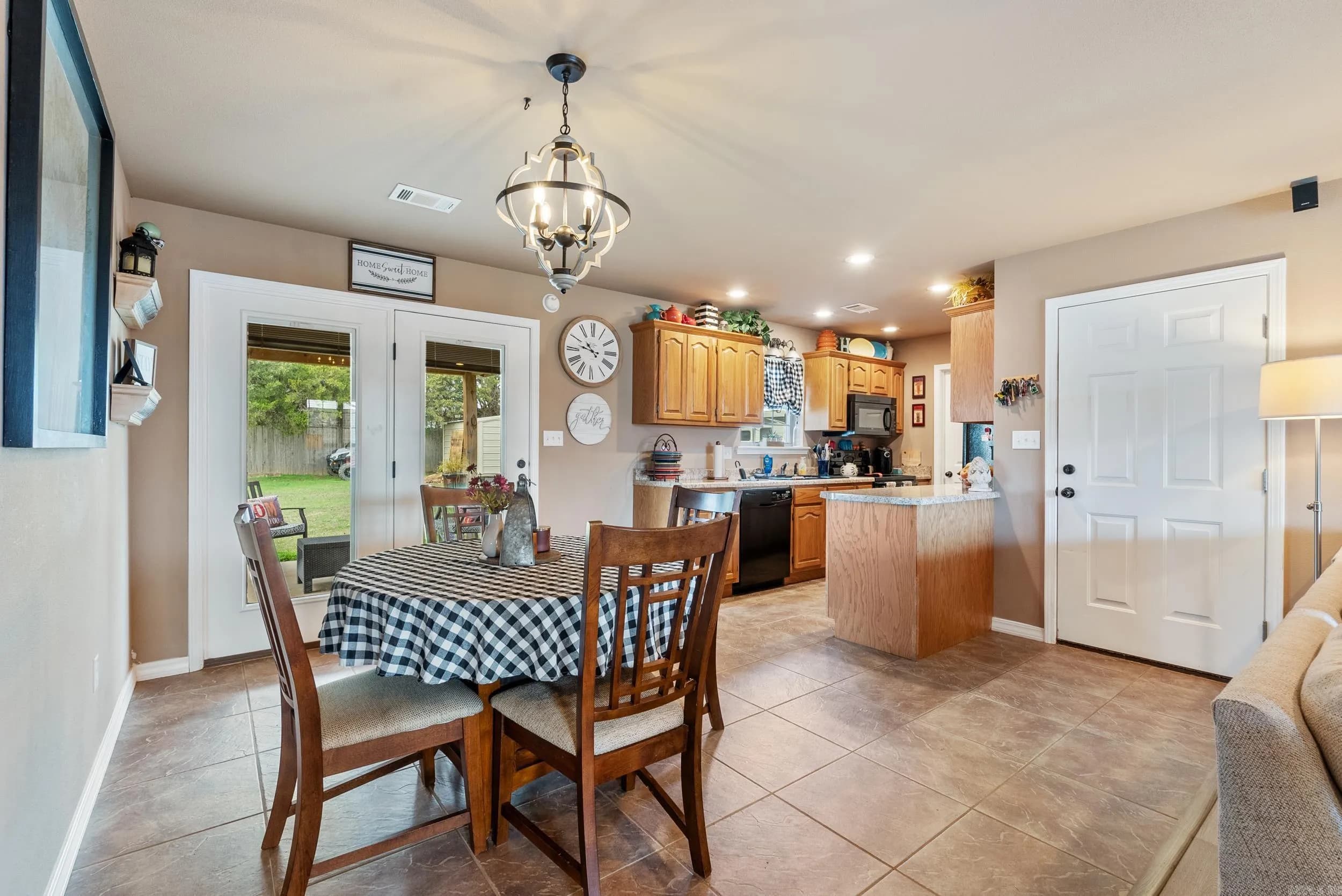 Property at 152  Maggie - Image 10