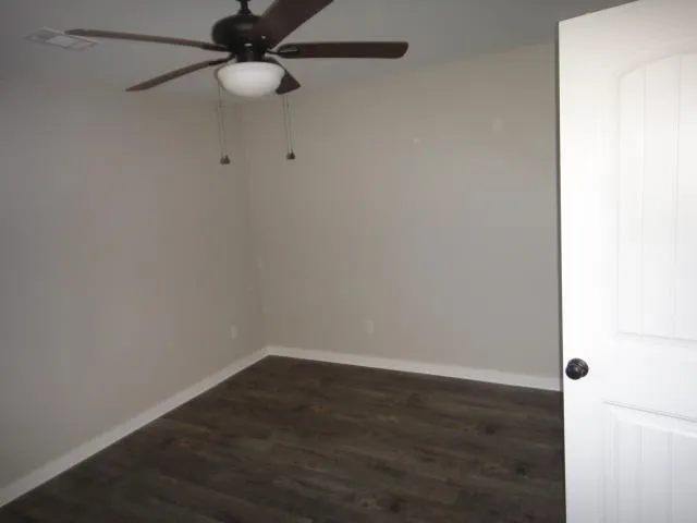 Property at 137  Lloyd henderson - Image 12