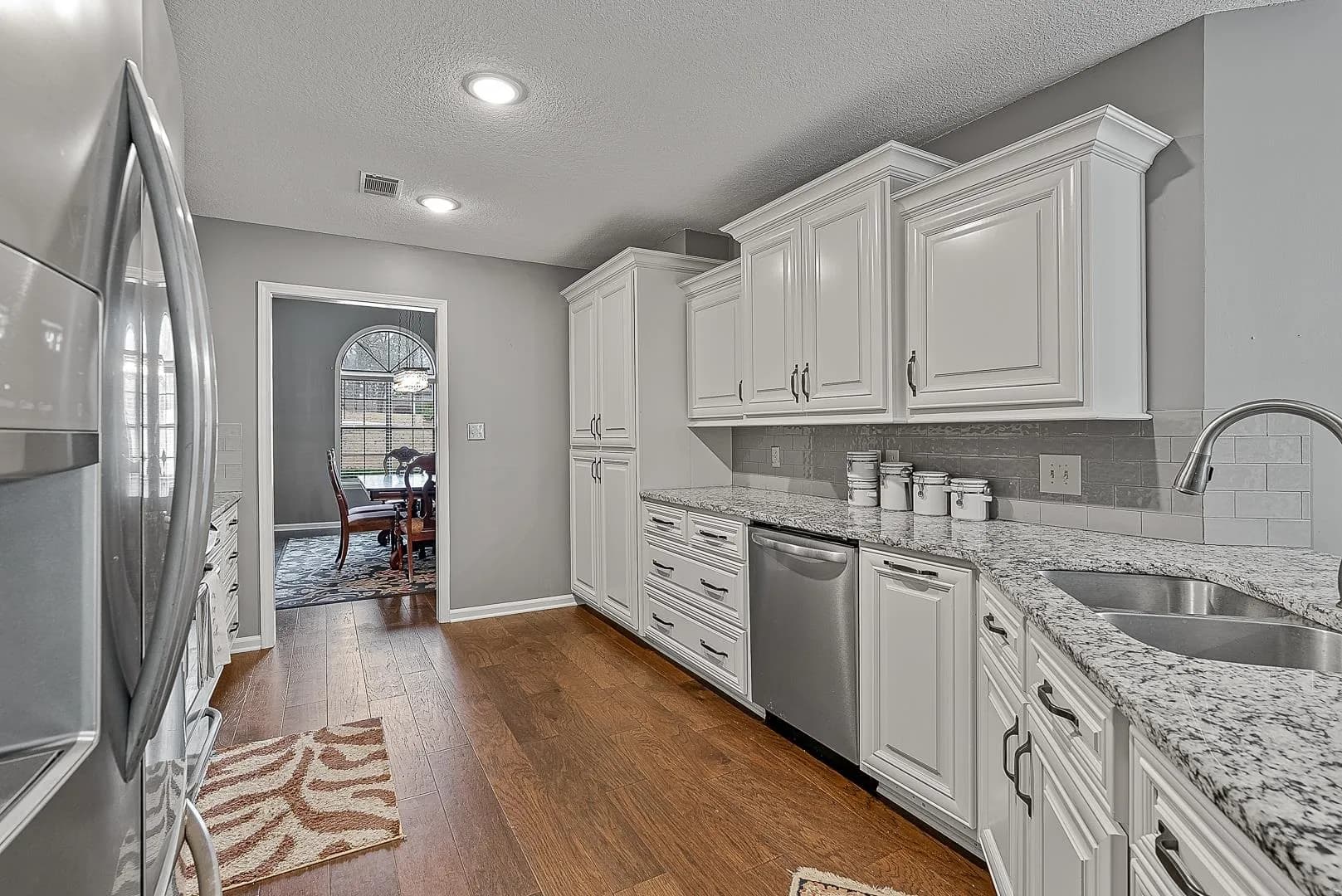 Property at 603  Old canyon - Image 9