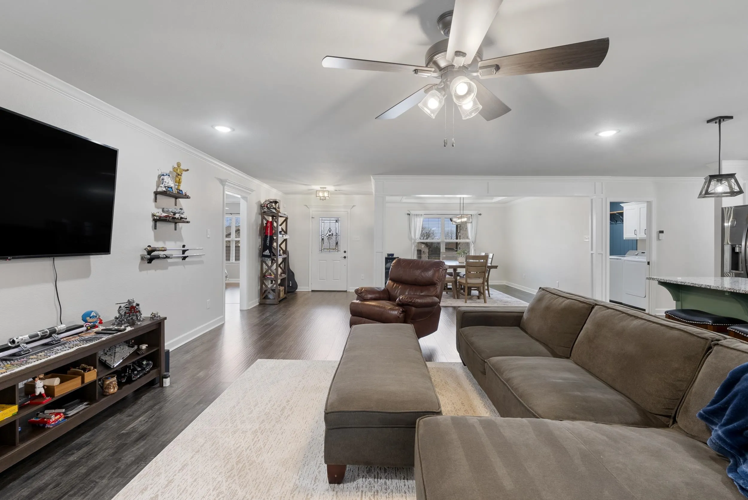 Property at 19  Cimarron - Image 15