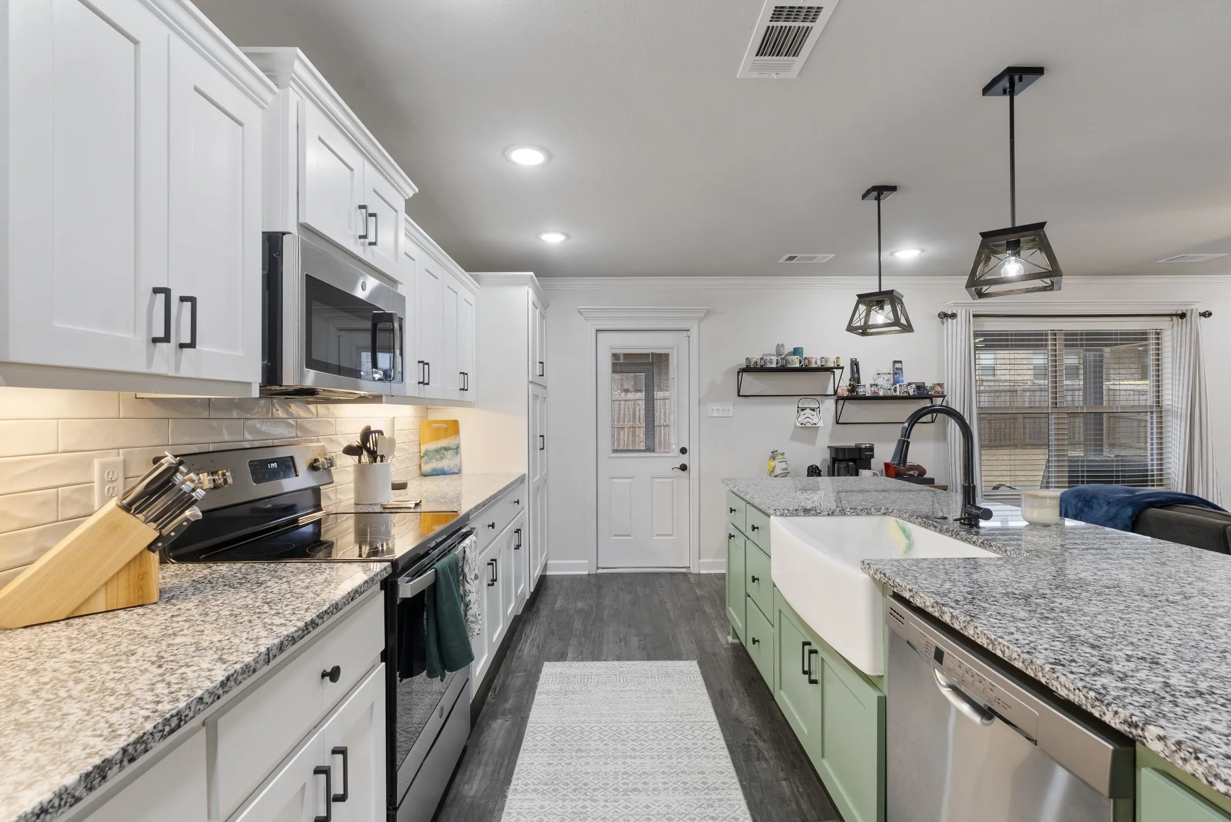 Property at 19  Cimarron - Image 21