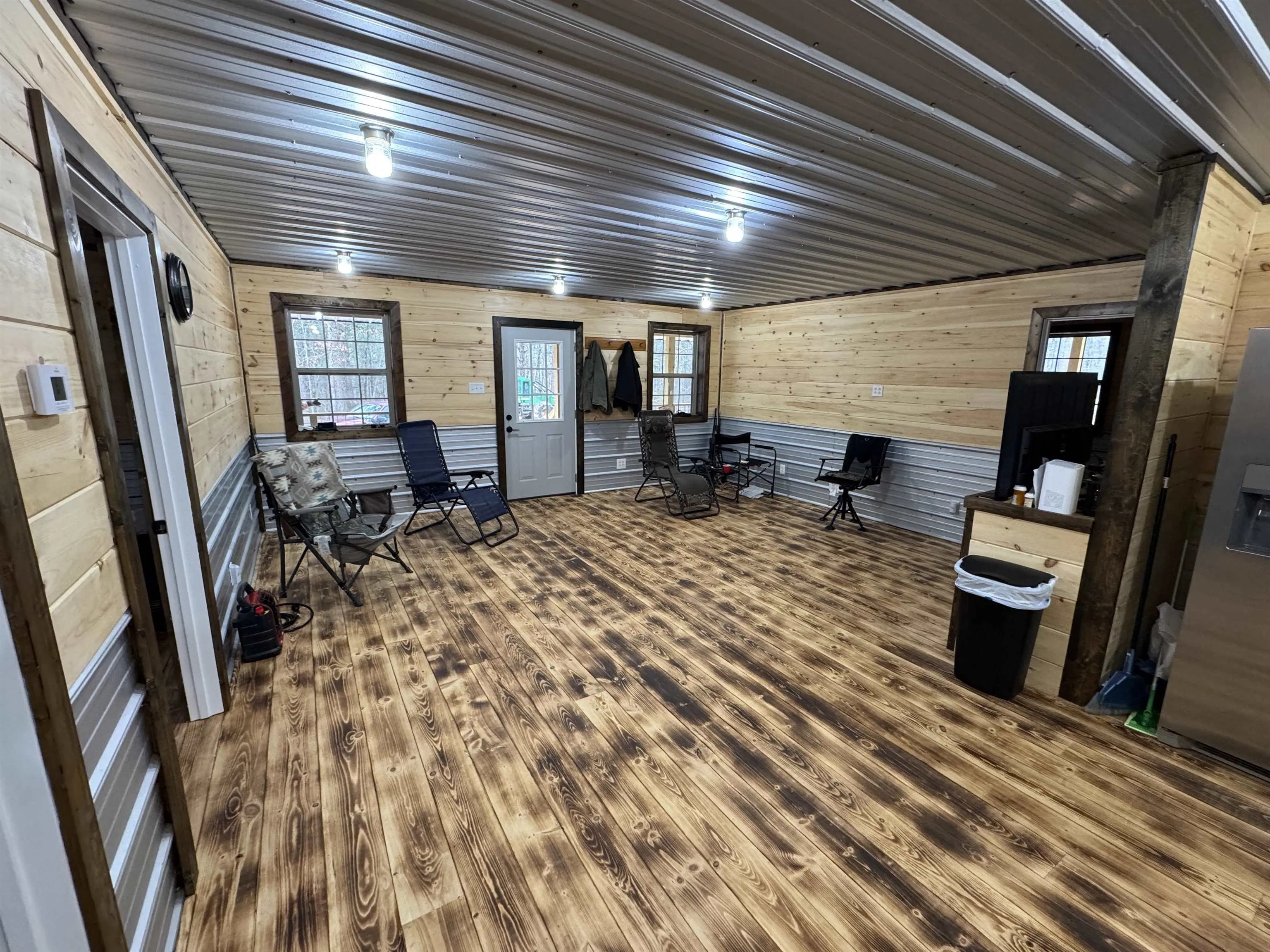 Property at 2388  Mcelroy - Image 6