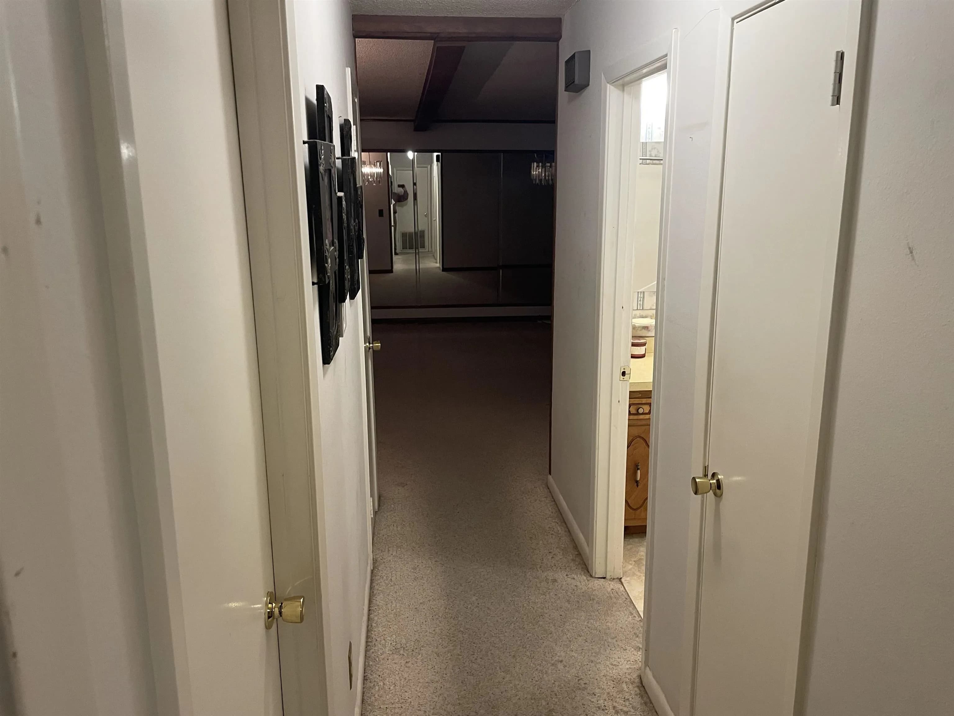 Property at 69  Sherwood - Image 25