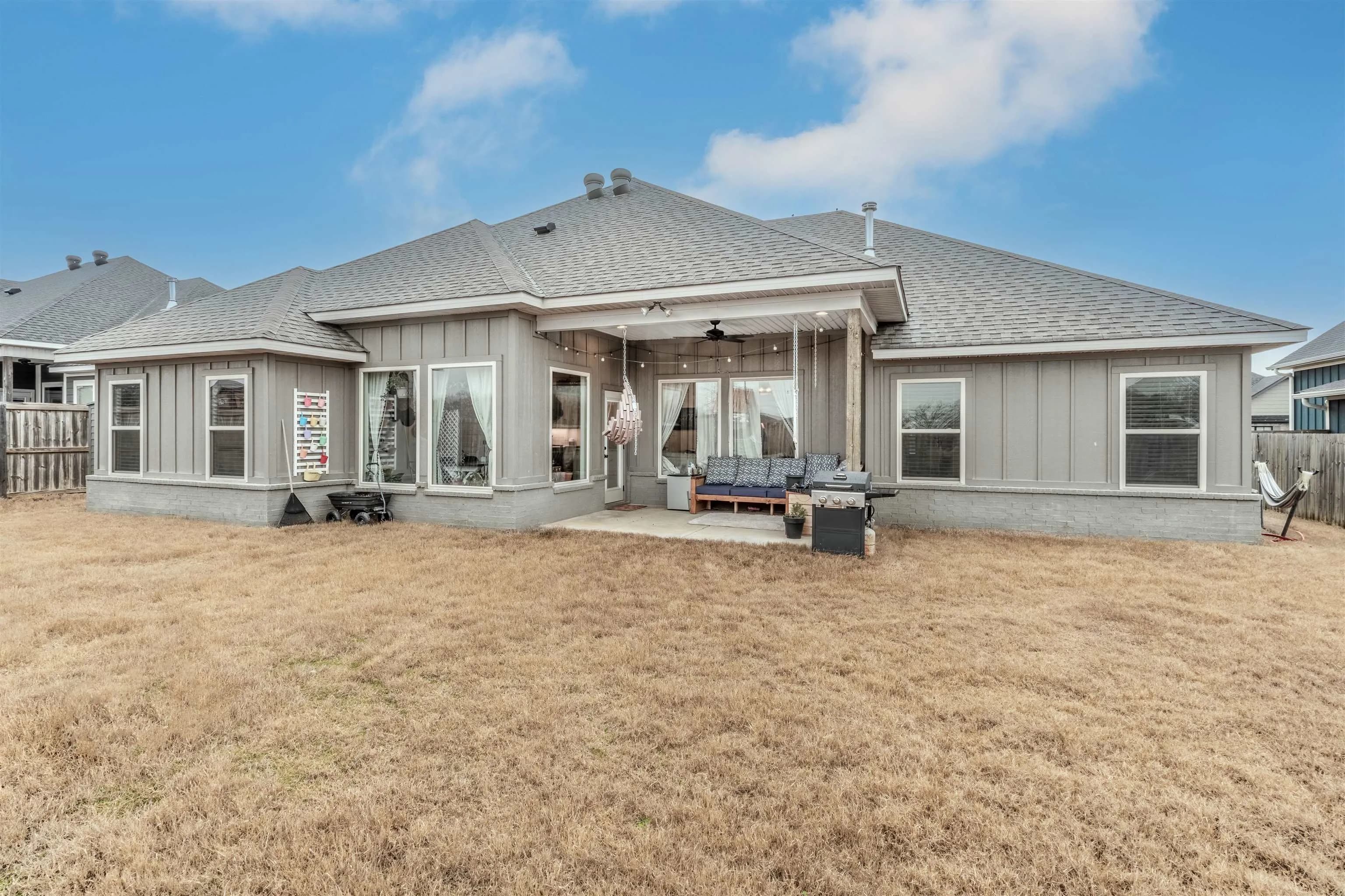 Property at 6217  Lewiston - Image 41