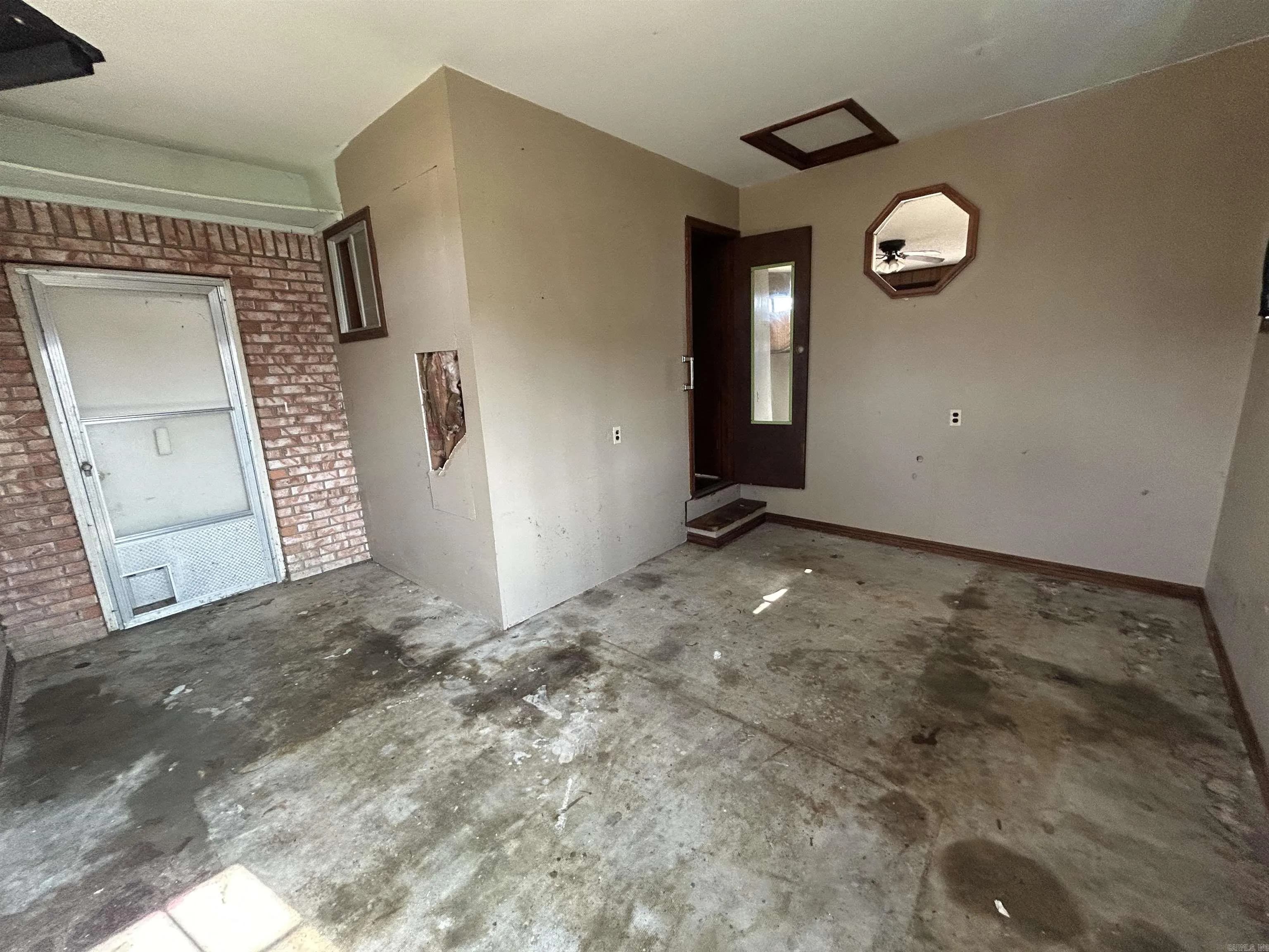 Property at 164  Cross - Image 19