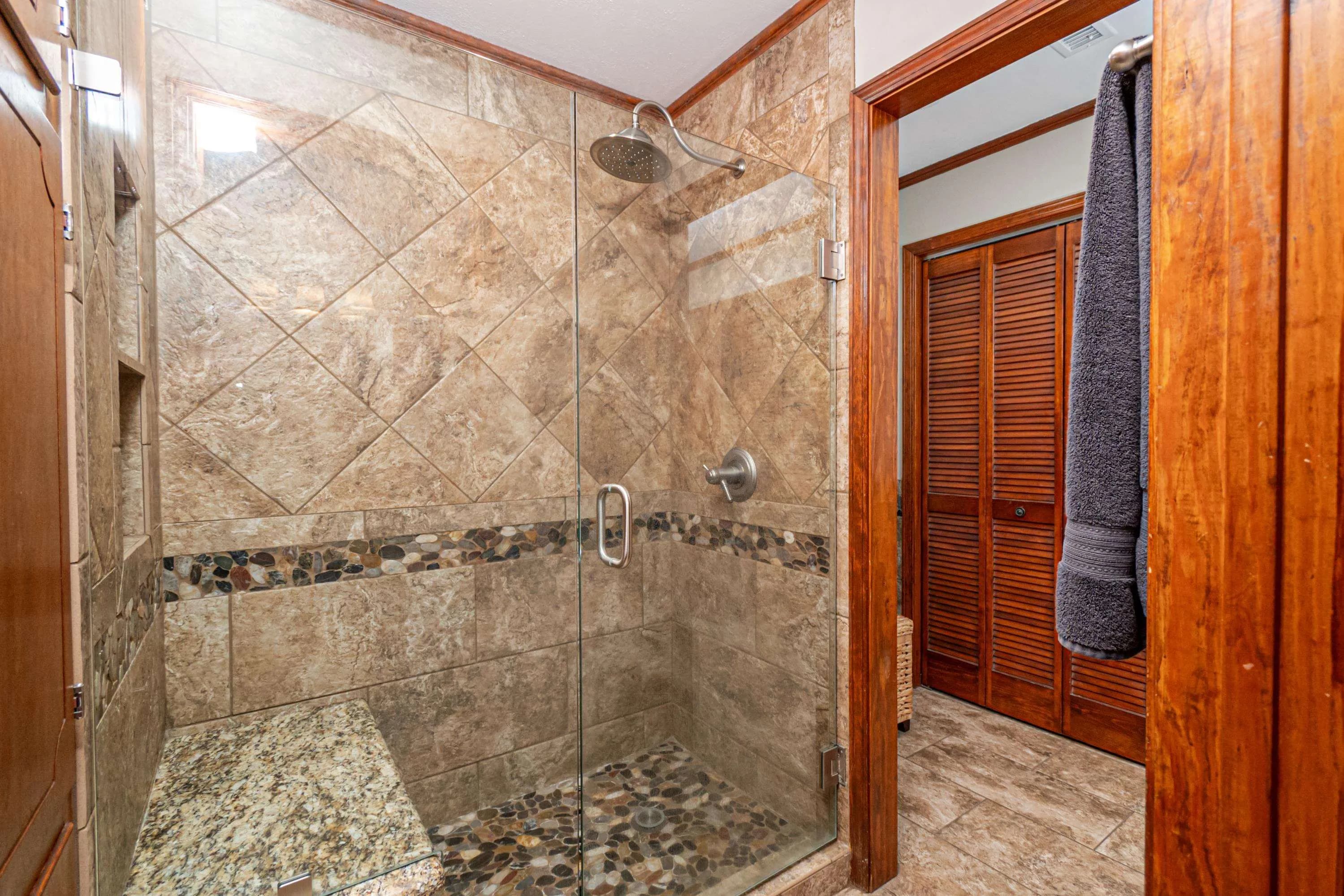 Property at 405  Cody rd - Image 15
