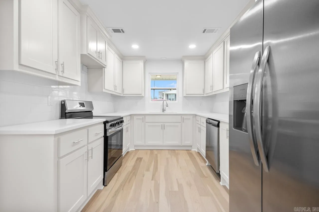 Property at 7  Pleasant - Image 4