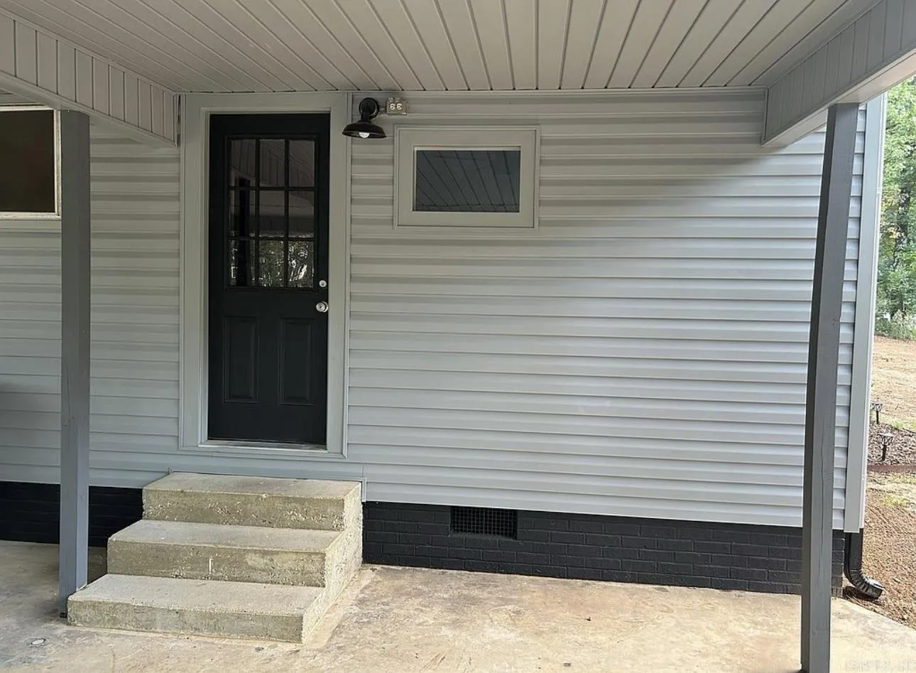 Property at 1715 E North - Image 2
