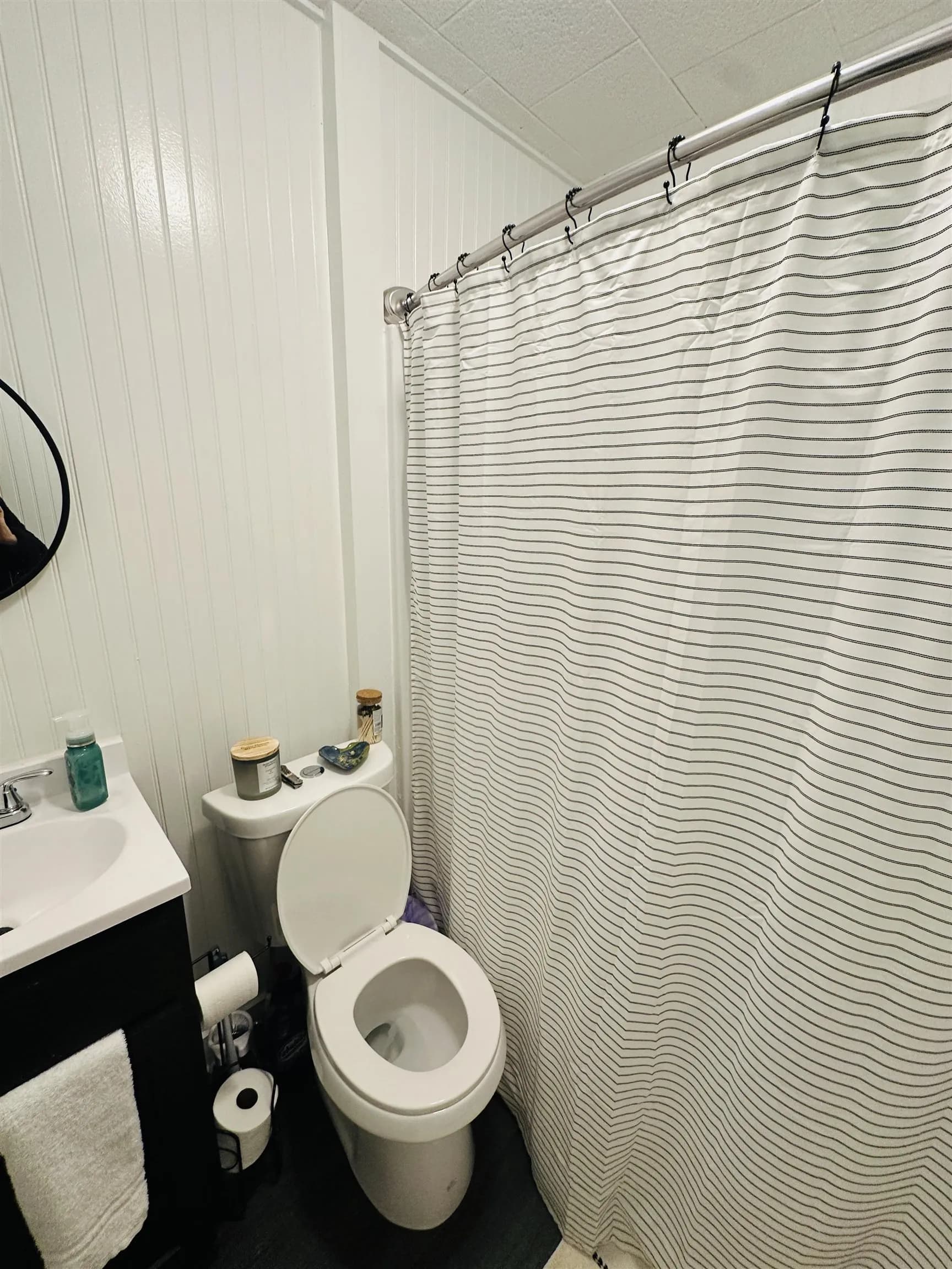 Property at 527 E Mill - Image 16