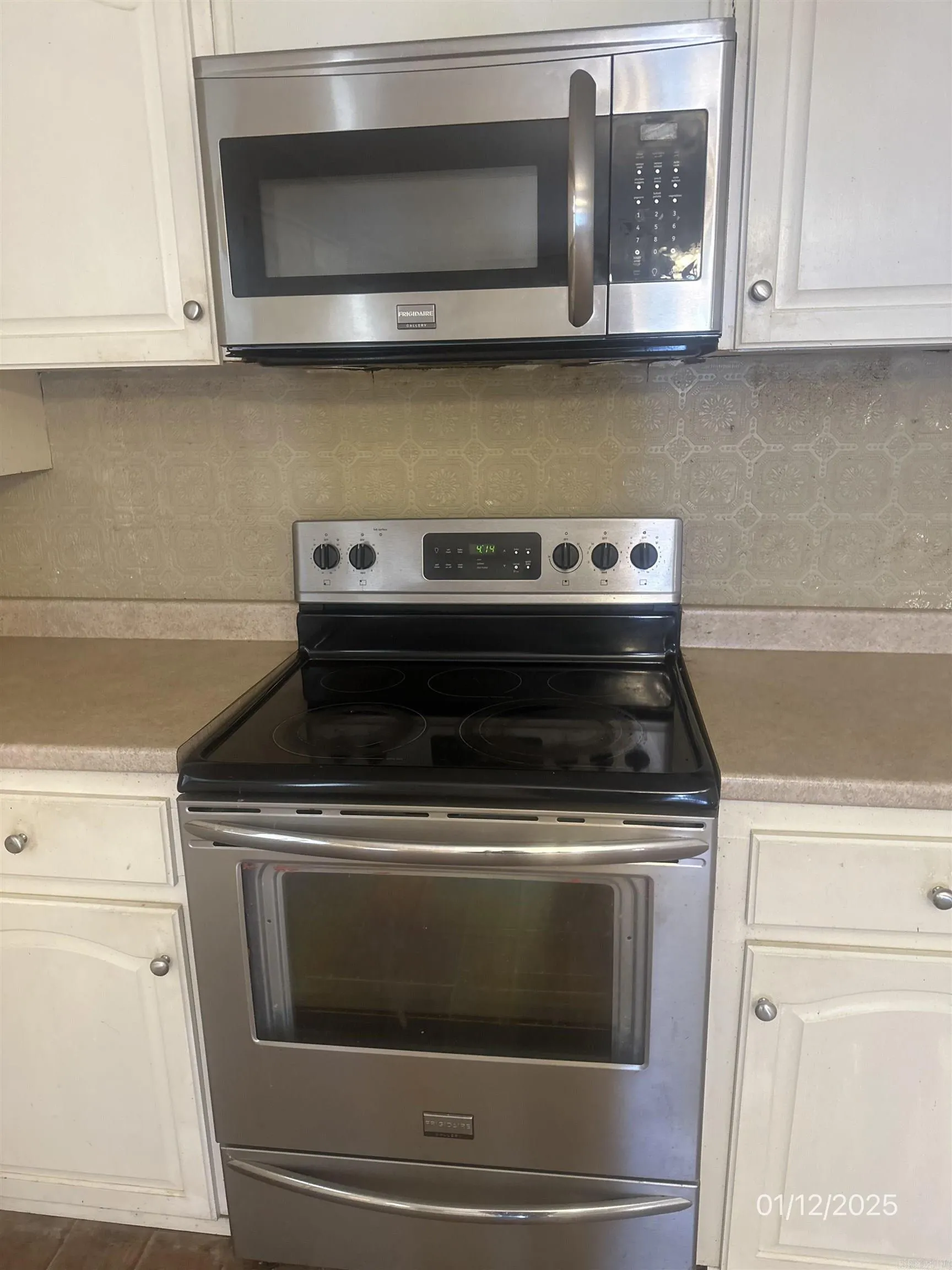 Property at 1013  Elm - Image 14