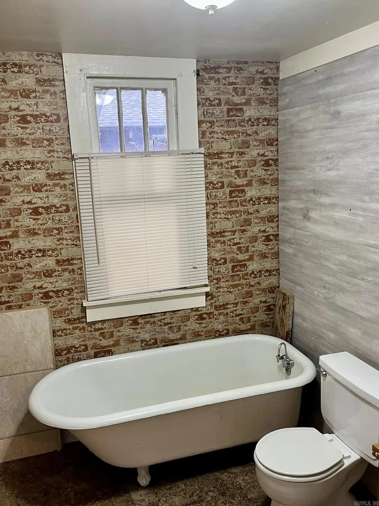 Property at 4101 W 21st - Image 9