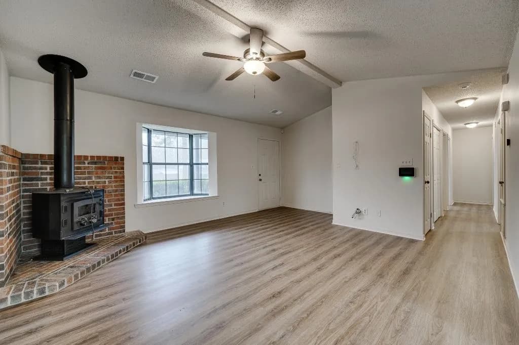 Property at 6 S Orchard - Image 4