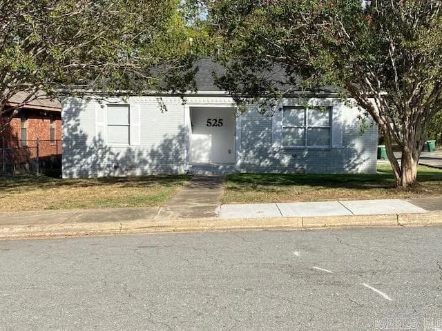 Property at 525 S Oak - Image 1