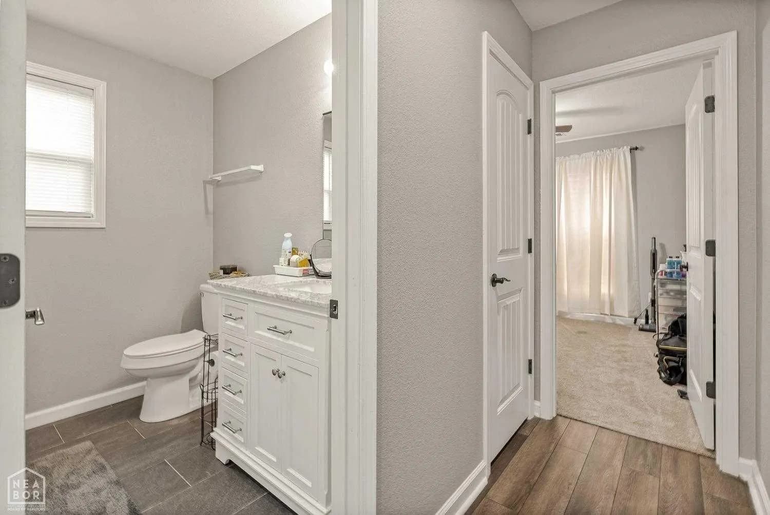 Property at 1105  Ava - Image 14