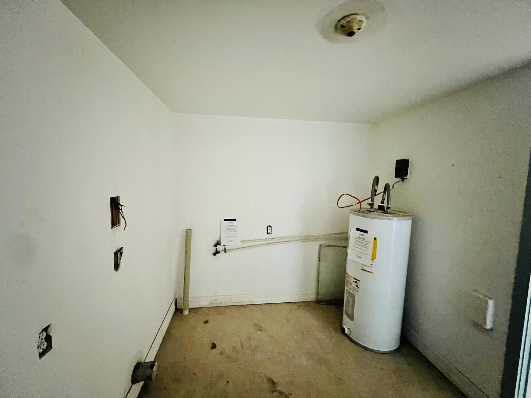 Property at 3974  Magnolia - Image 11
