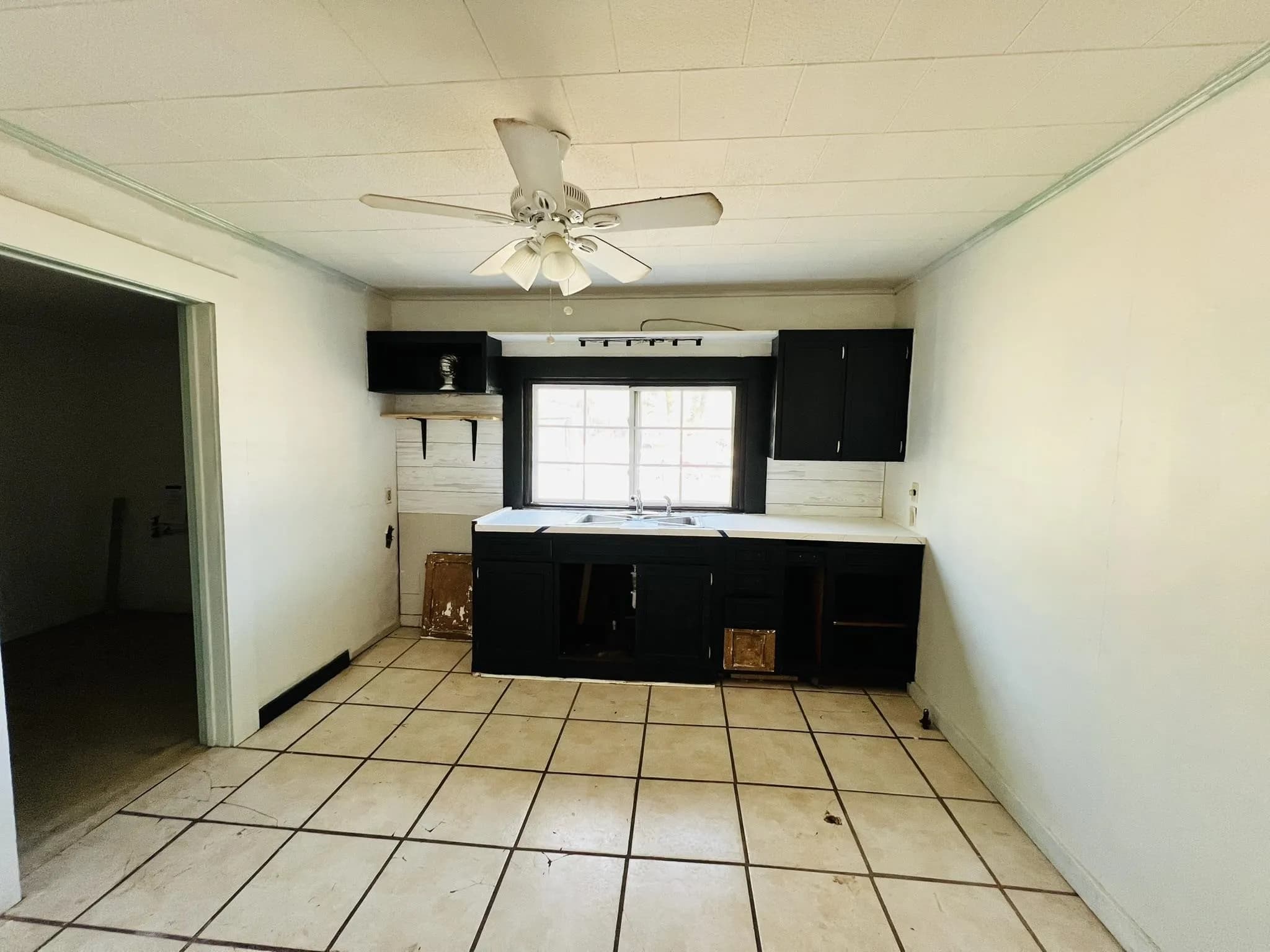 Property at 3974  Magnolia - Image 7