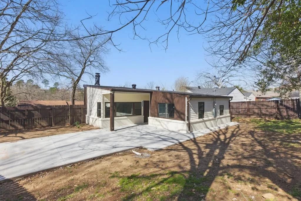 Property at 2801  Circlewood - Image 36