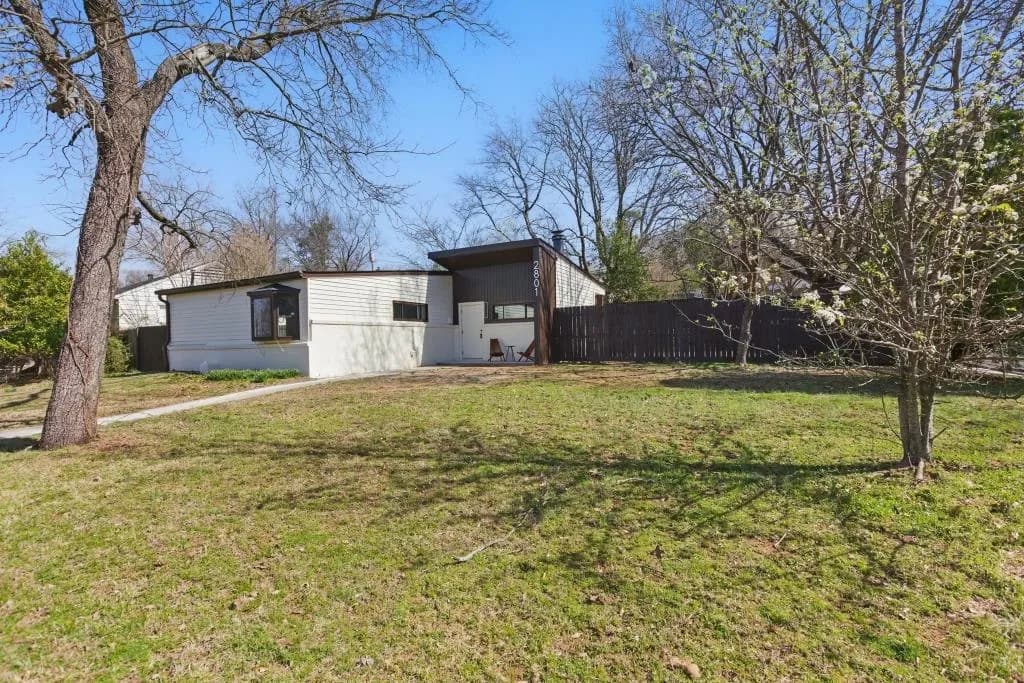 Property at 2801  Circlewood - Image 47