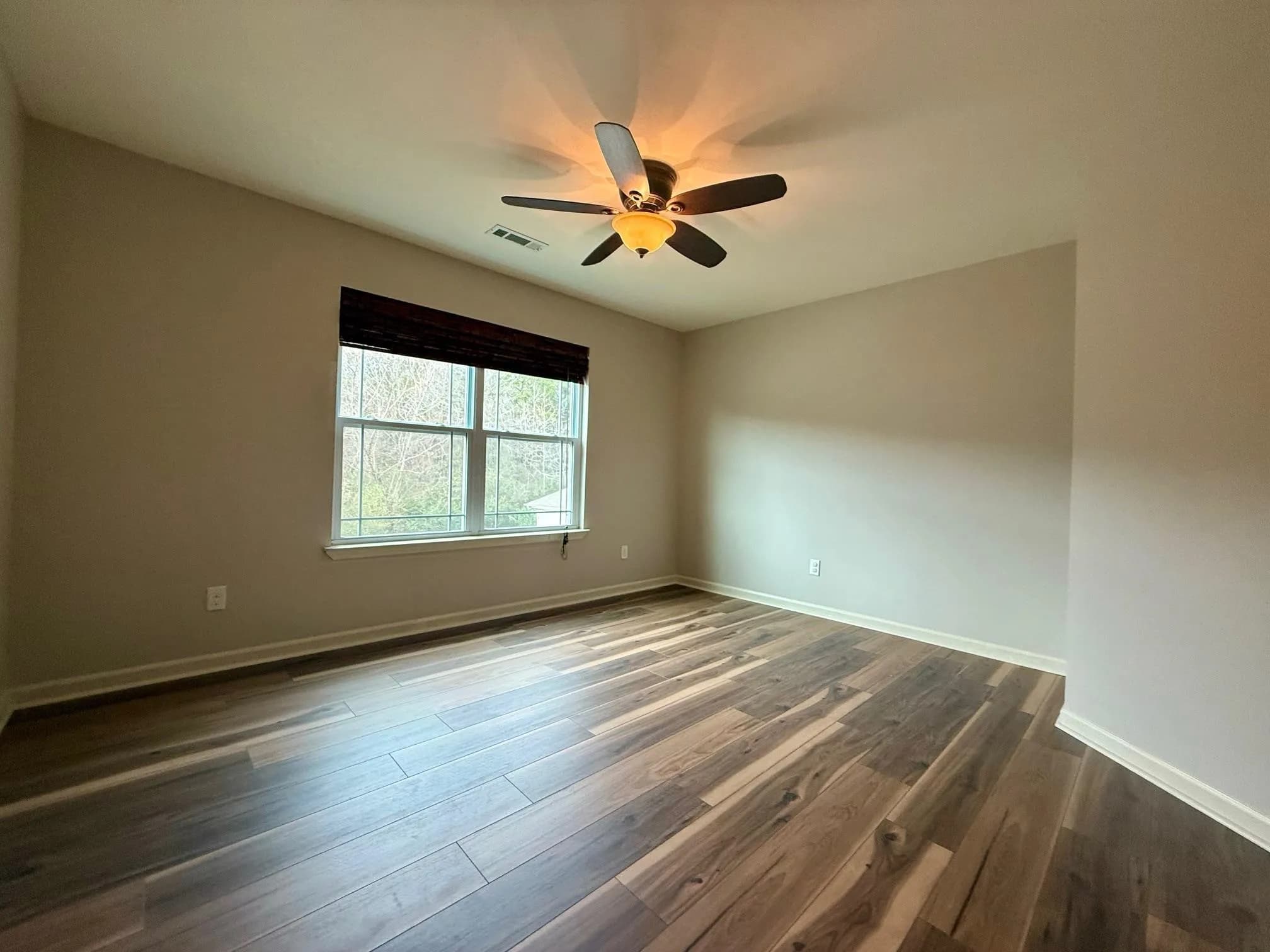 Property at 1406  Hunter wood - Image 8