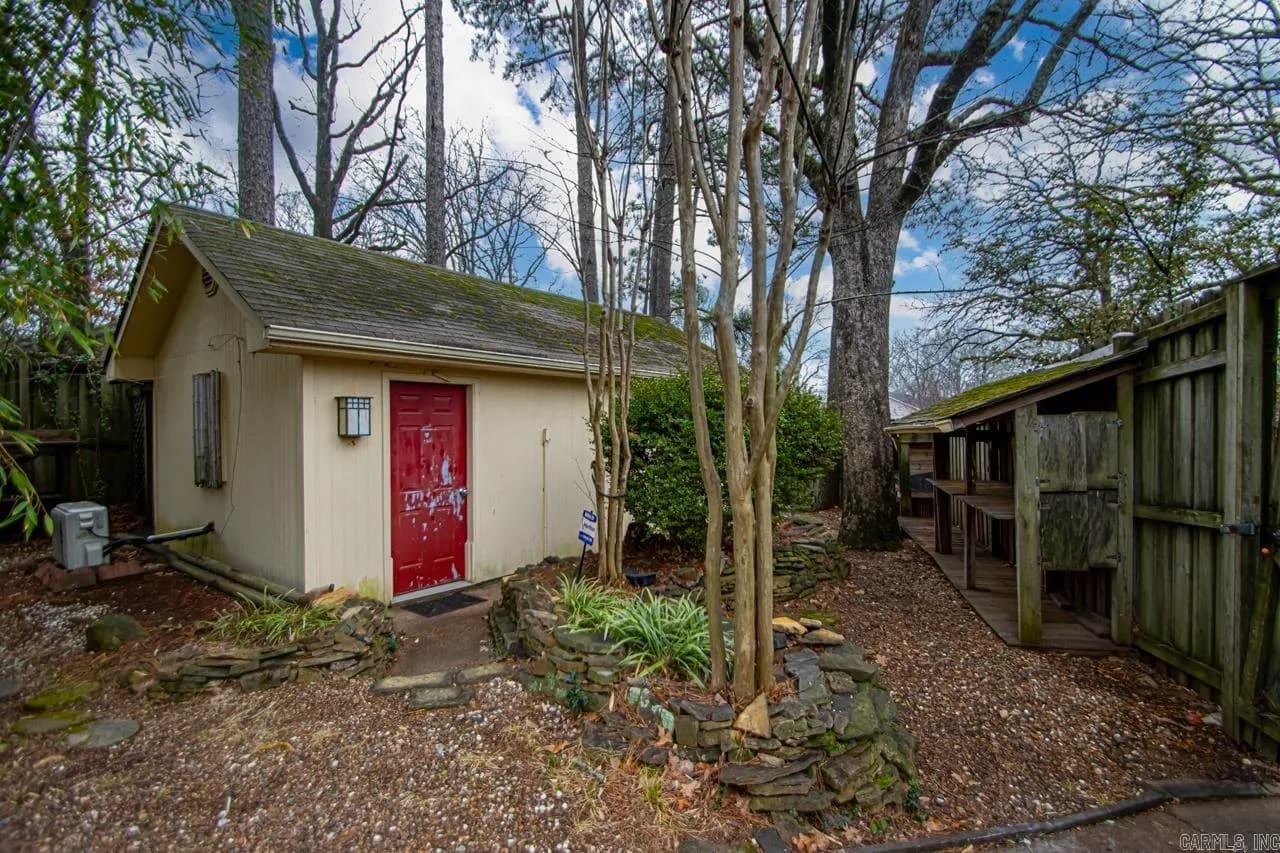 Property at 2520  Fairway - Image 39