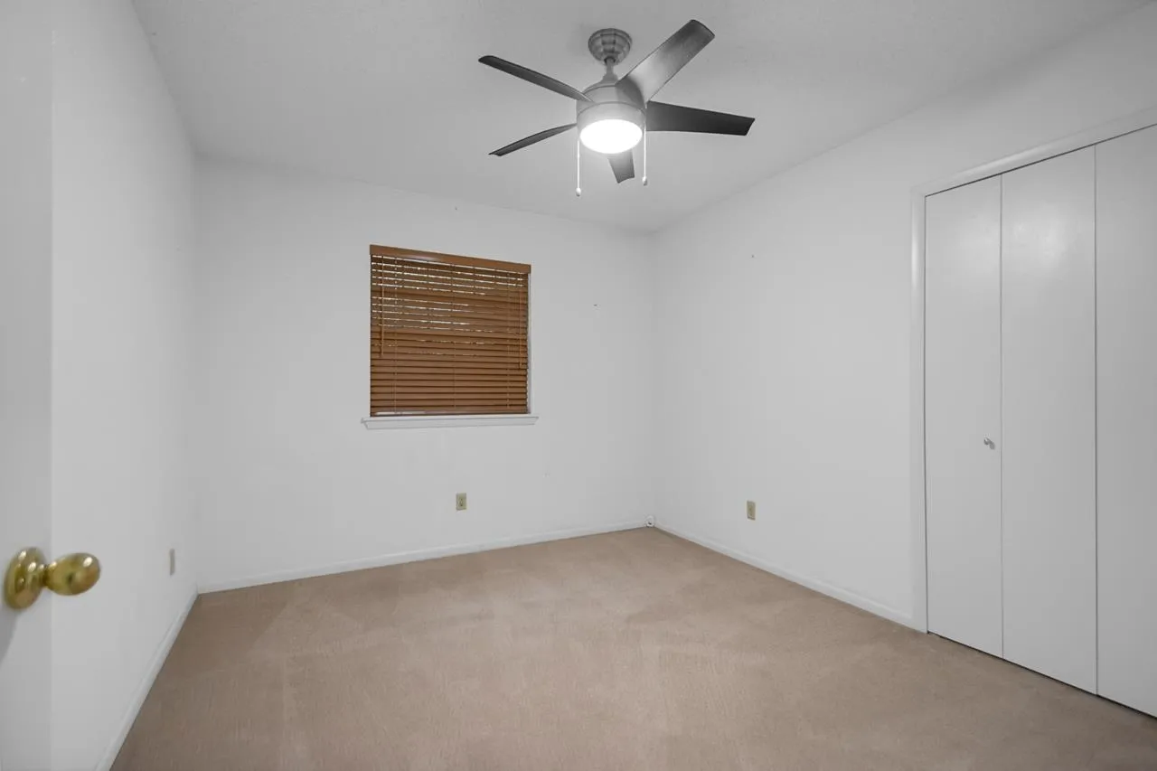 Property at 2520  Fairway - Image 24