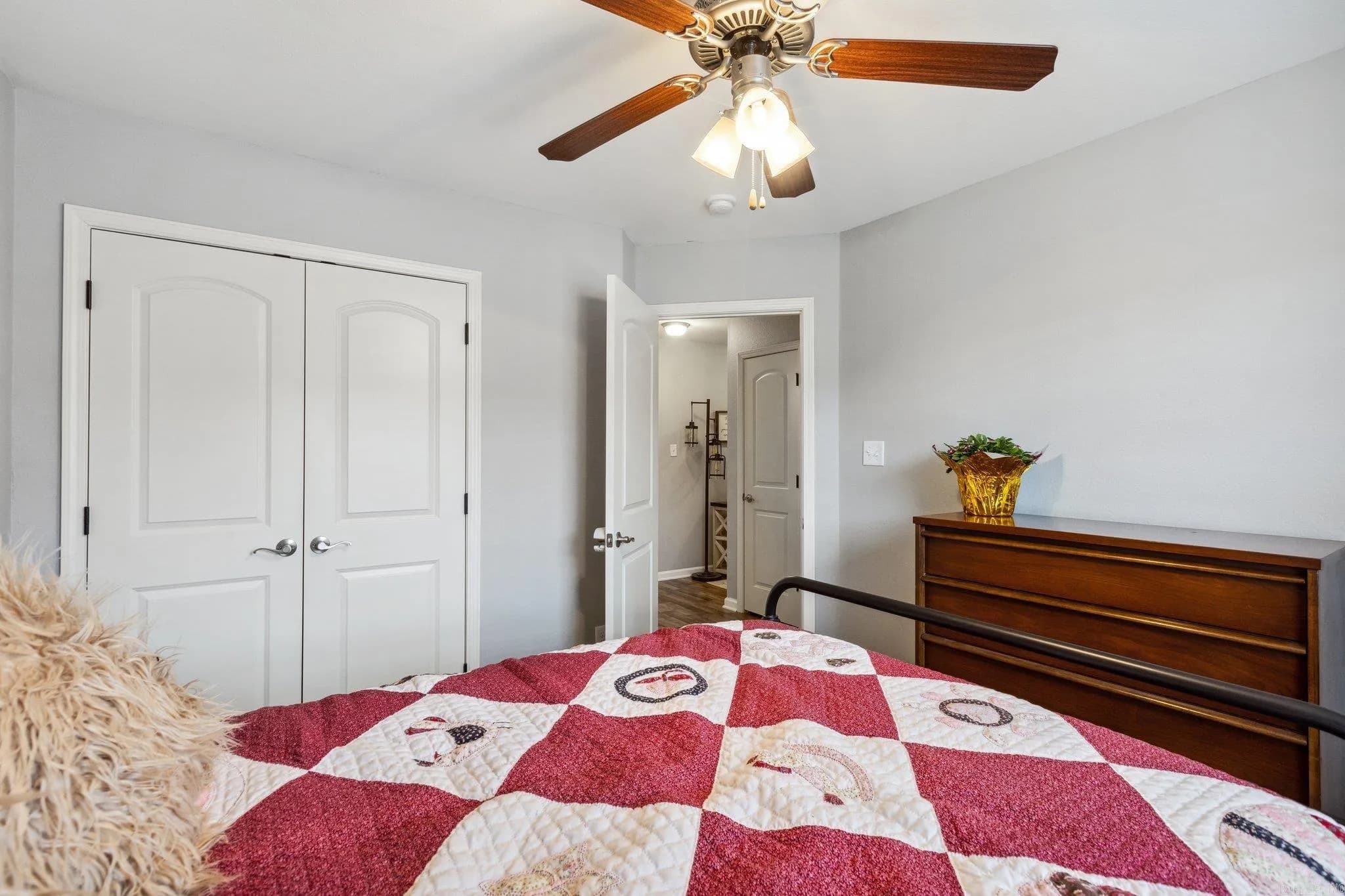 Property at 2706  Finley - Image 16
