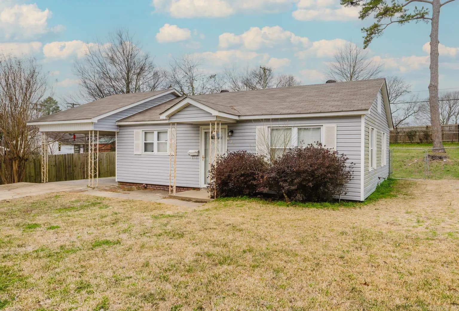 Property at 624  Dalewood - Image 2