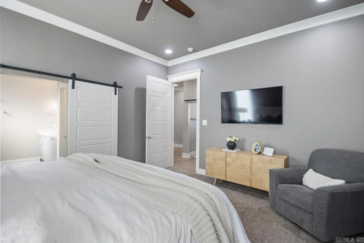 Property at 3017  Province - Image 22