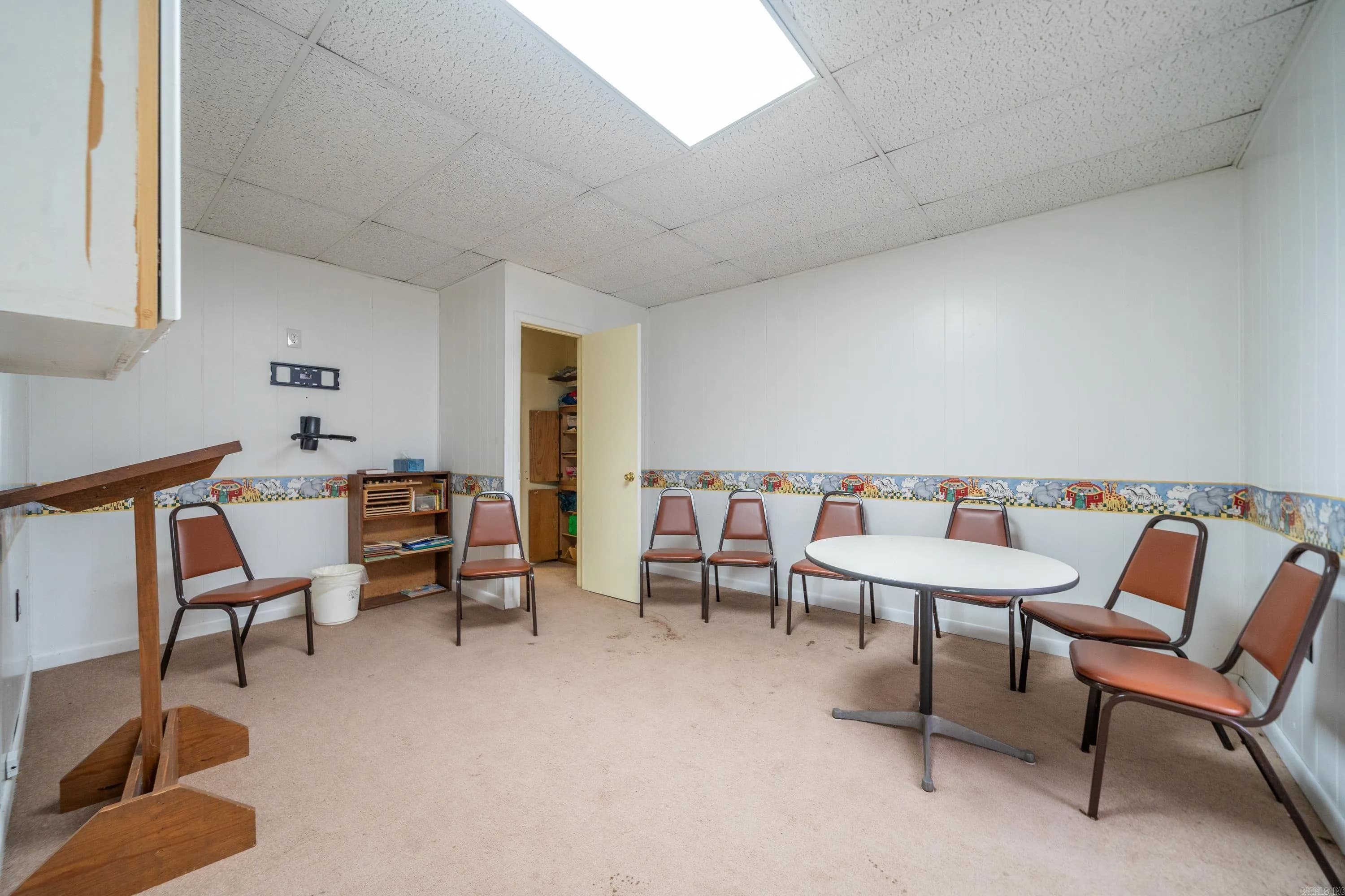 Property at 1315  Leonard - Image 38