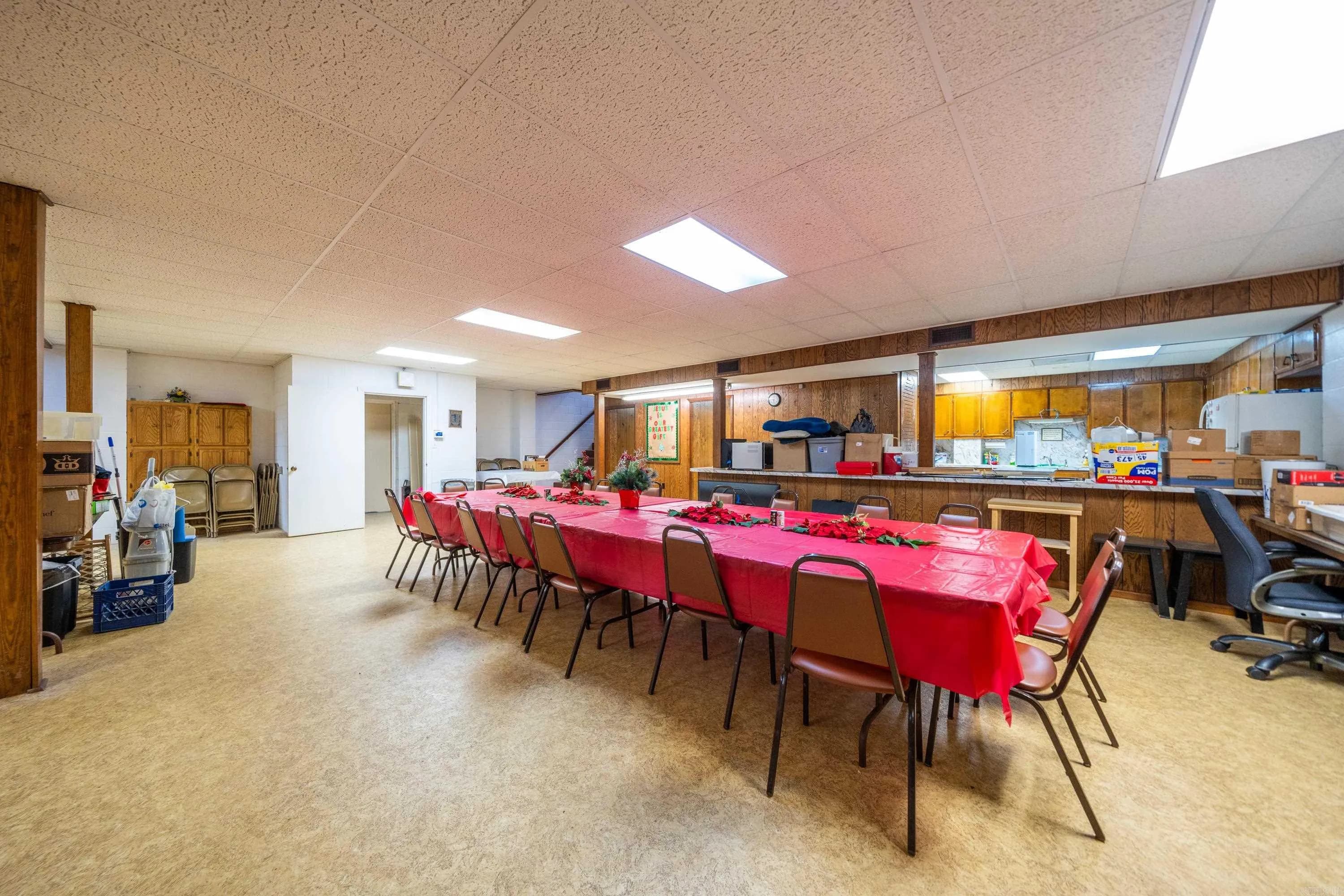 Property at 1315  Leonard - Image 47