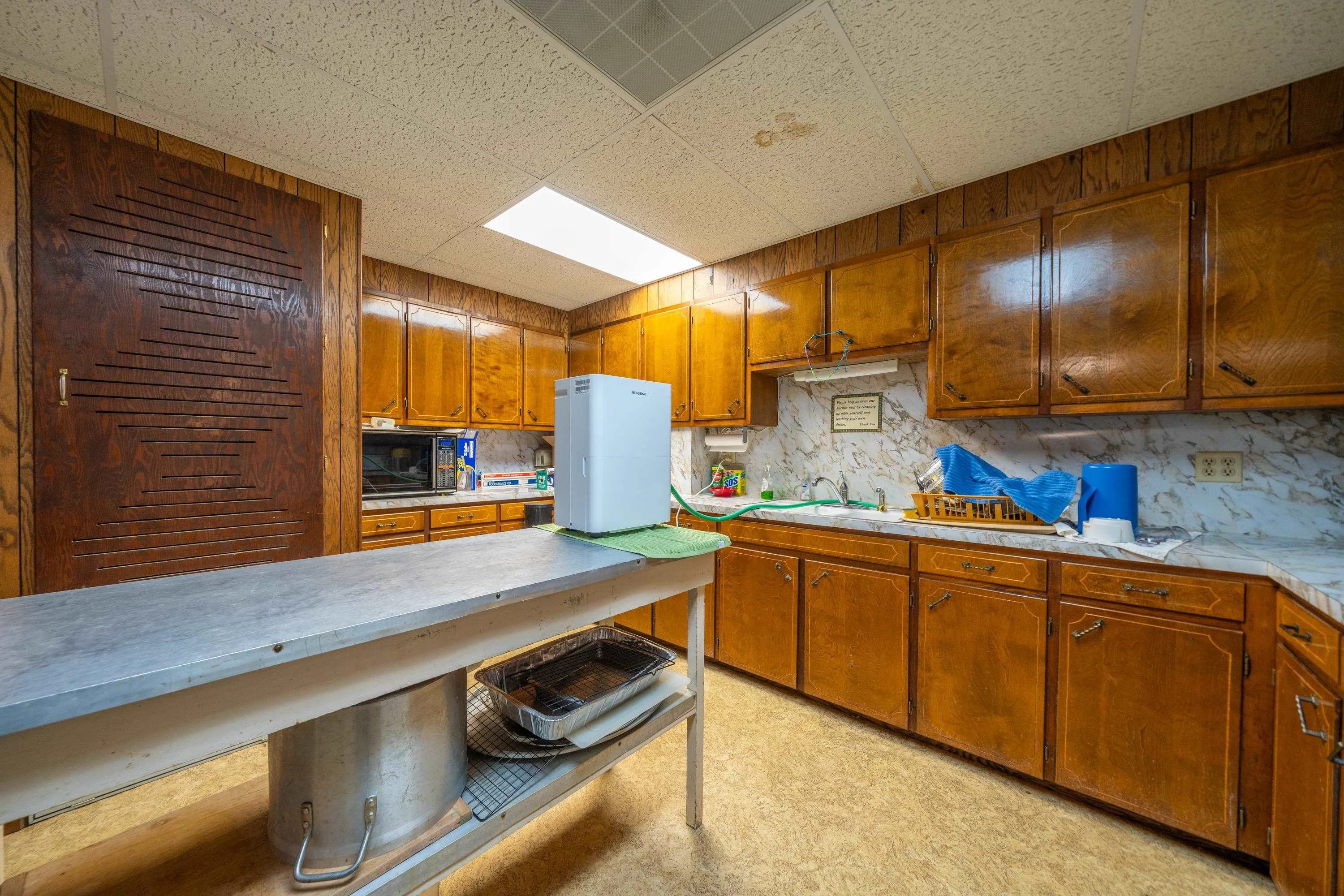 Property at 1315  Leonard - Image 50