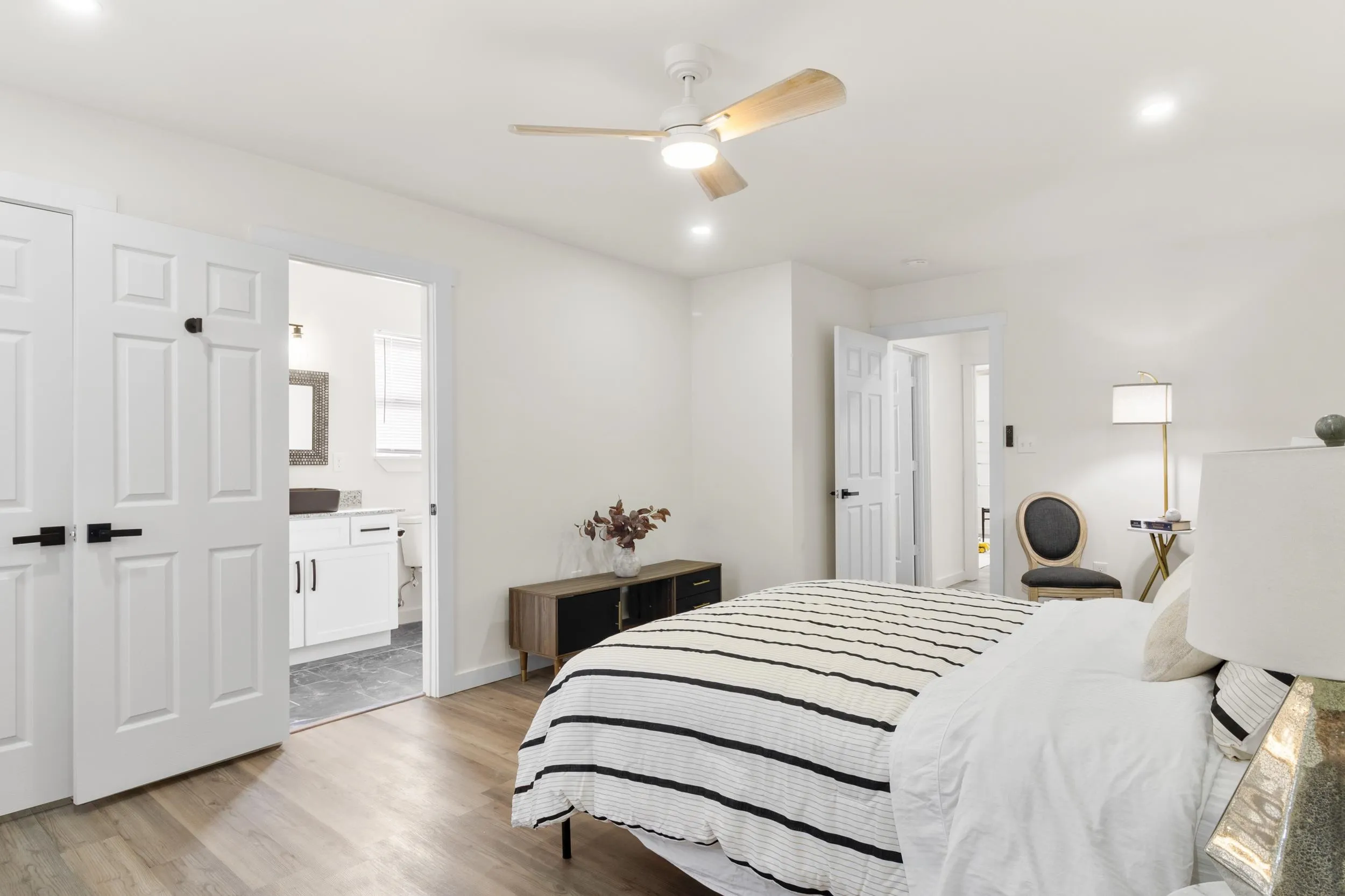 Property at 31  Summerland - Image 28
