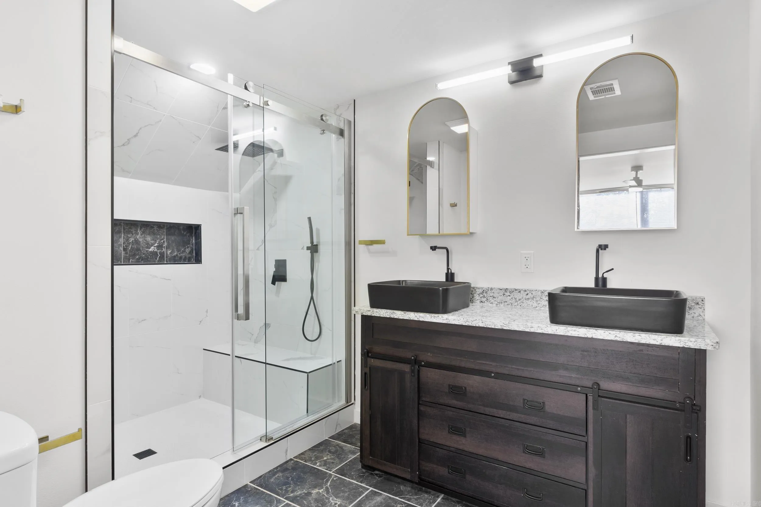 Property at 31  Summerland - Image 40