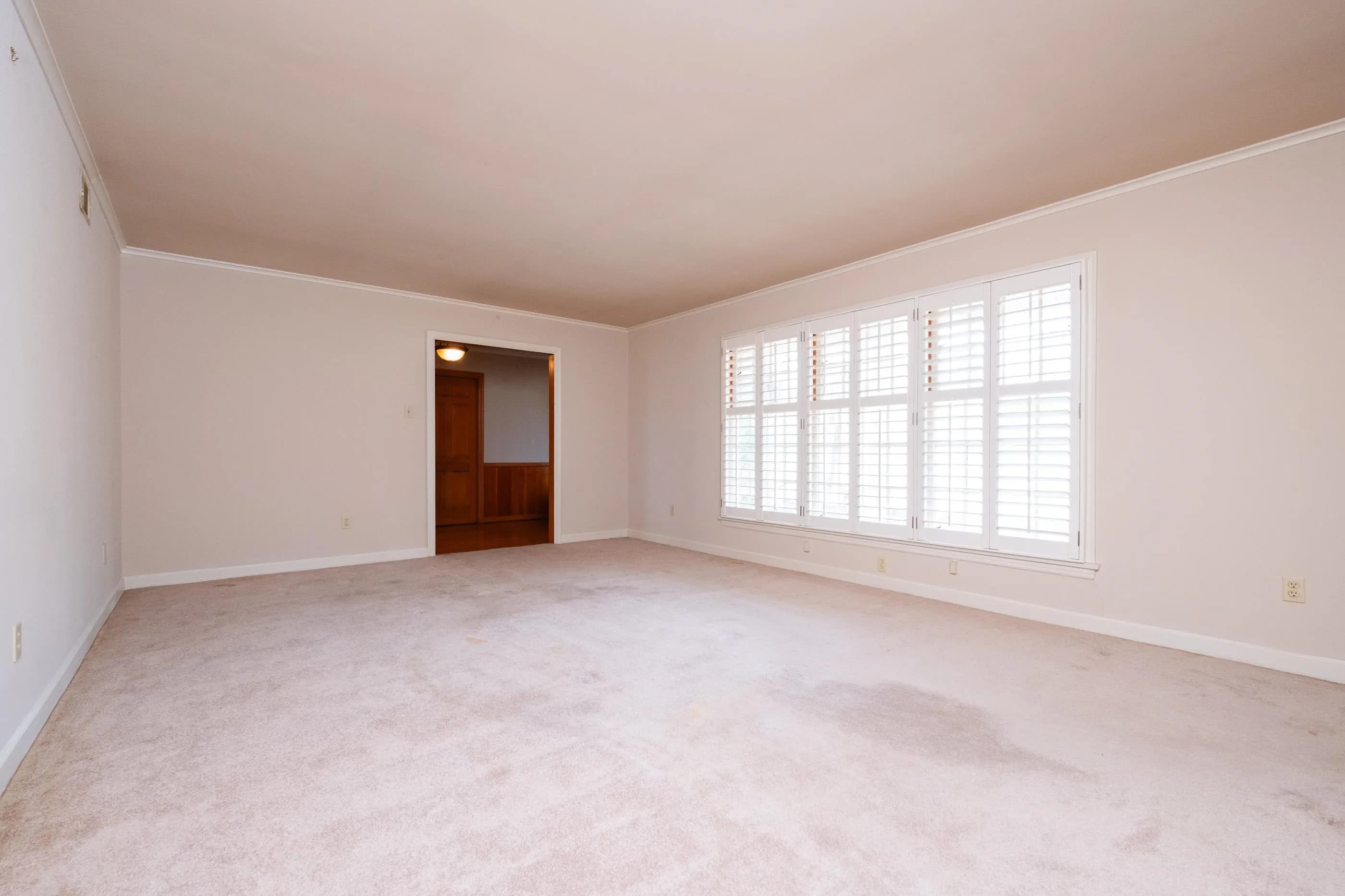 Property at 8  Robinwood - Image 3