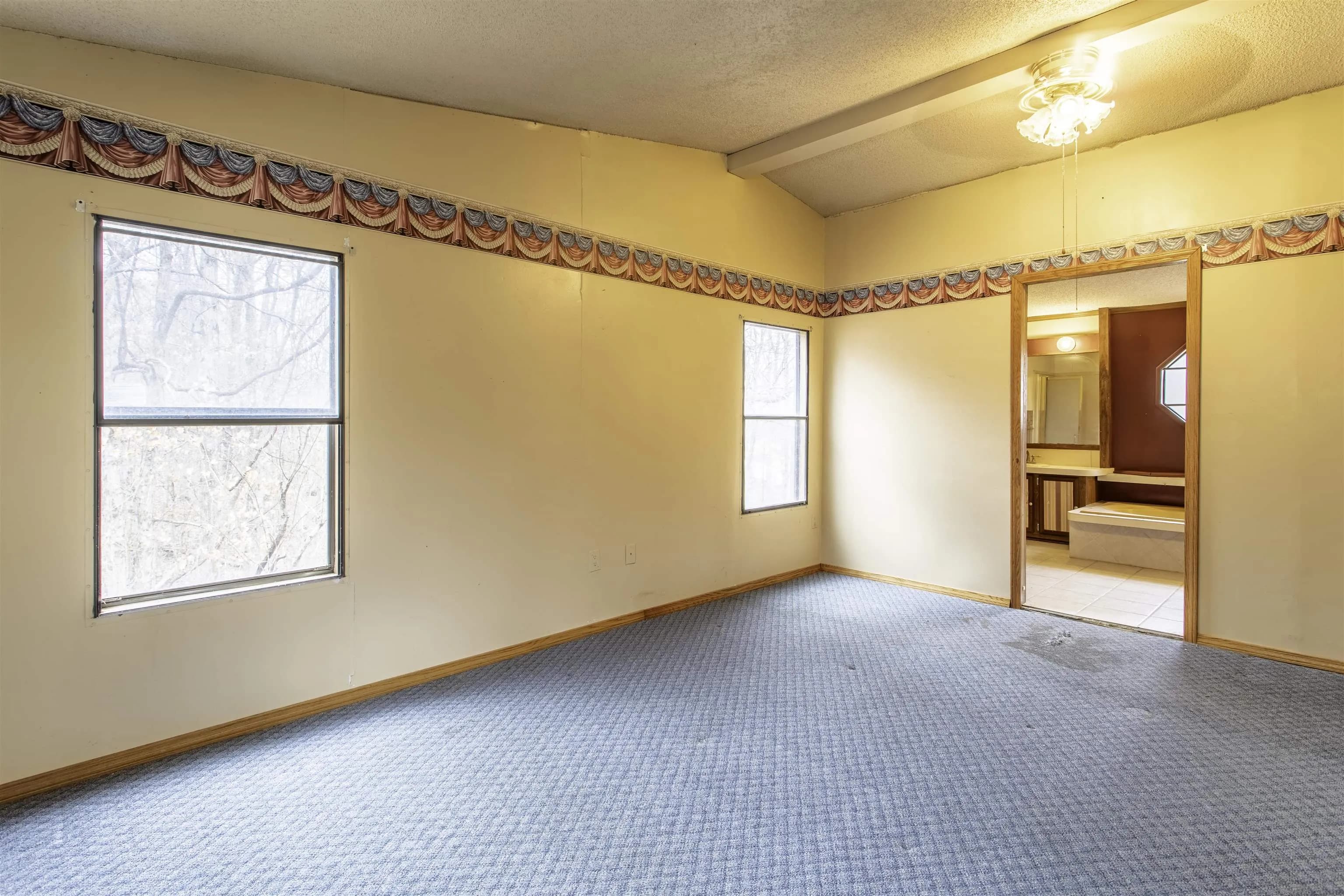 Property at 601  Woodland hills - Image 5