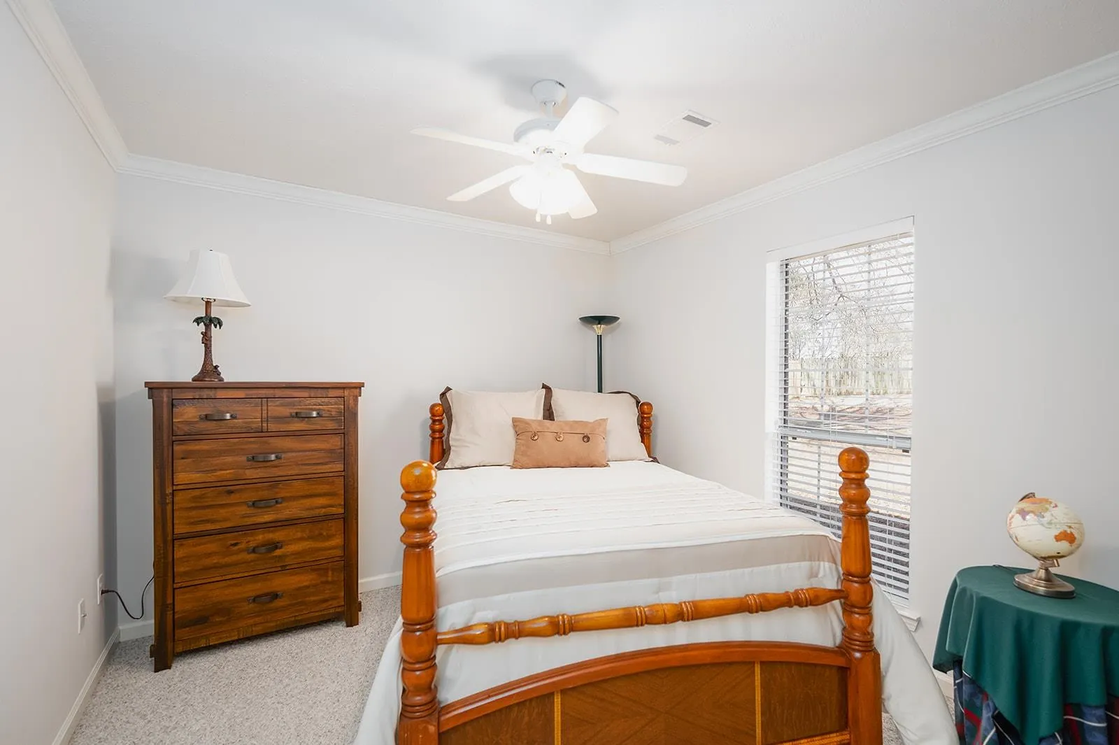 Property at 2112  Duane - Image 22