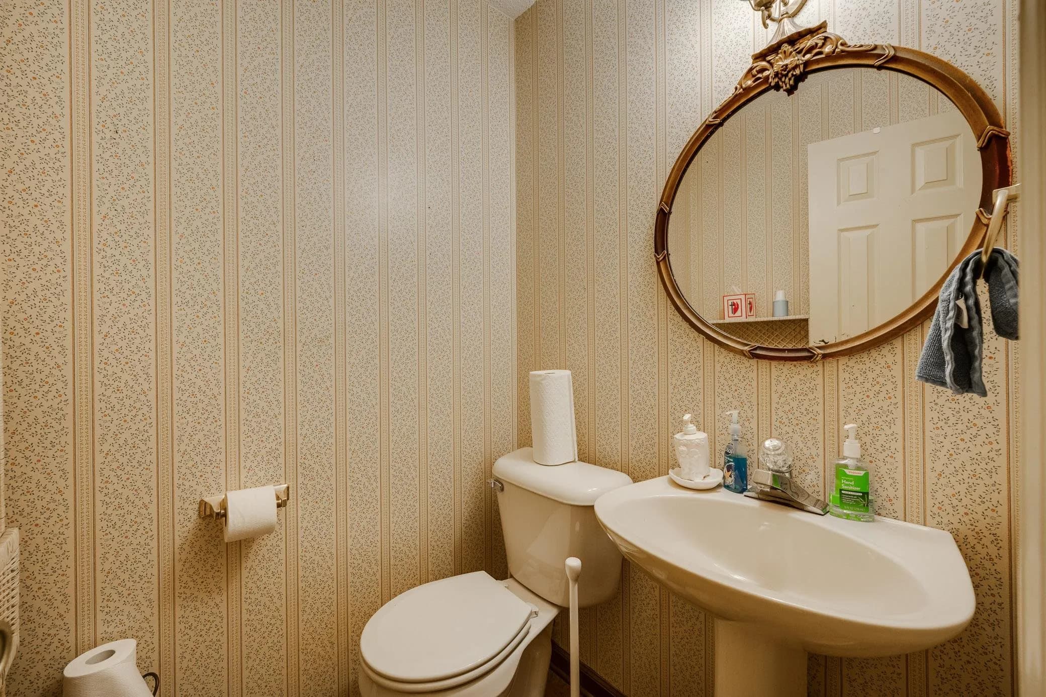 Property at 15  Laura - Image 17