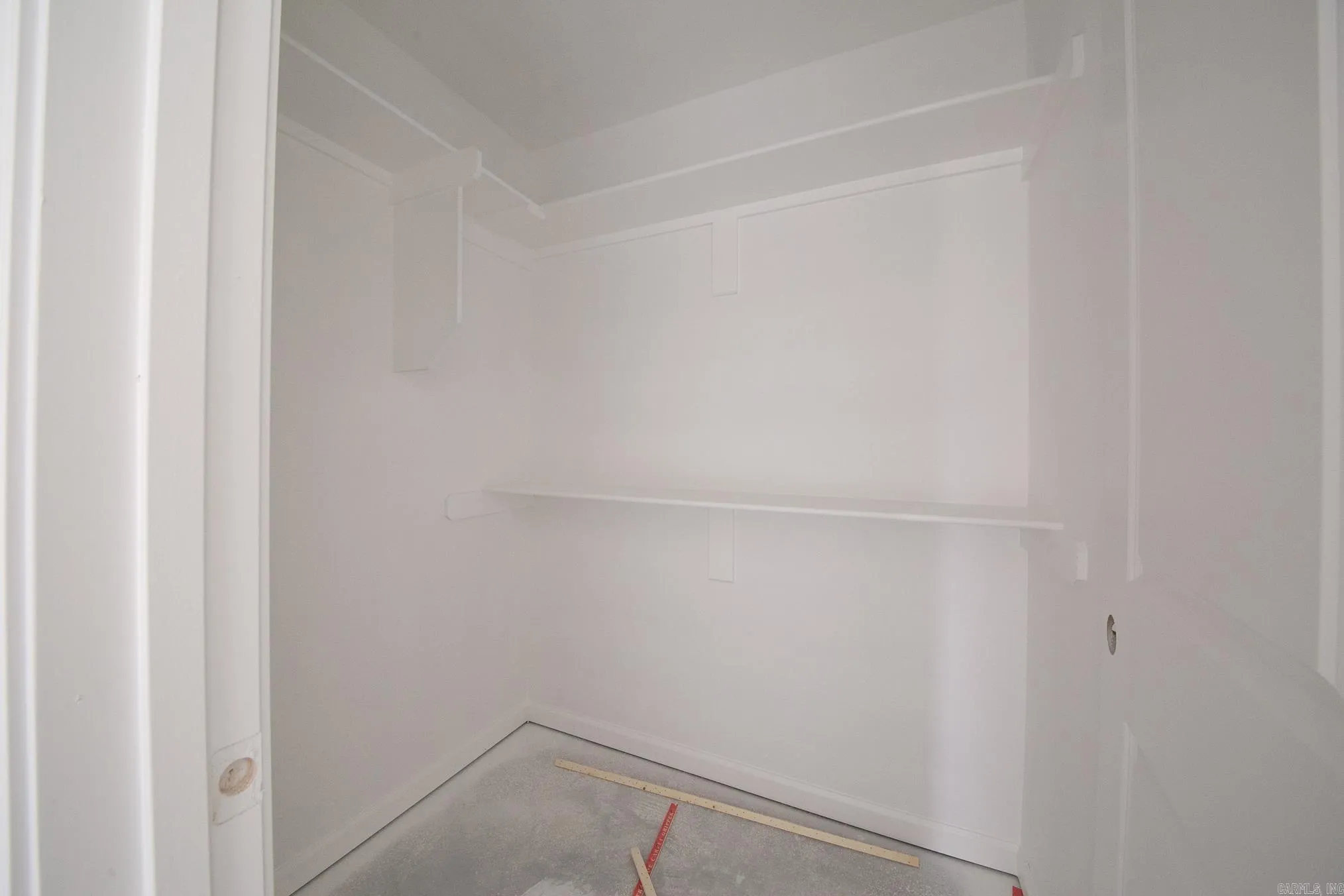 Property at 32  Millcreek - Image 25