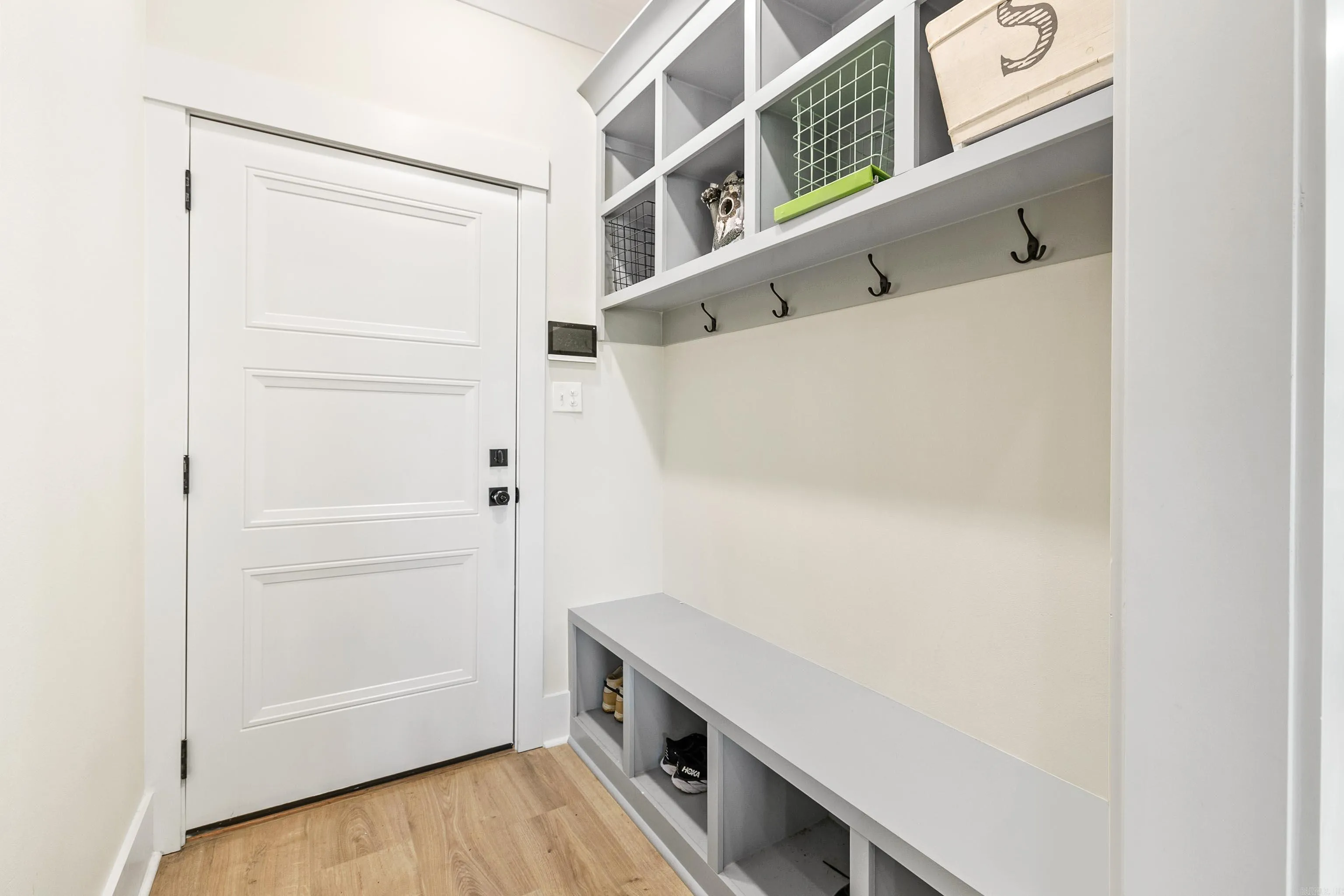 Property at 1542  Sawtooth - Image 23