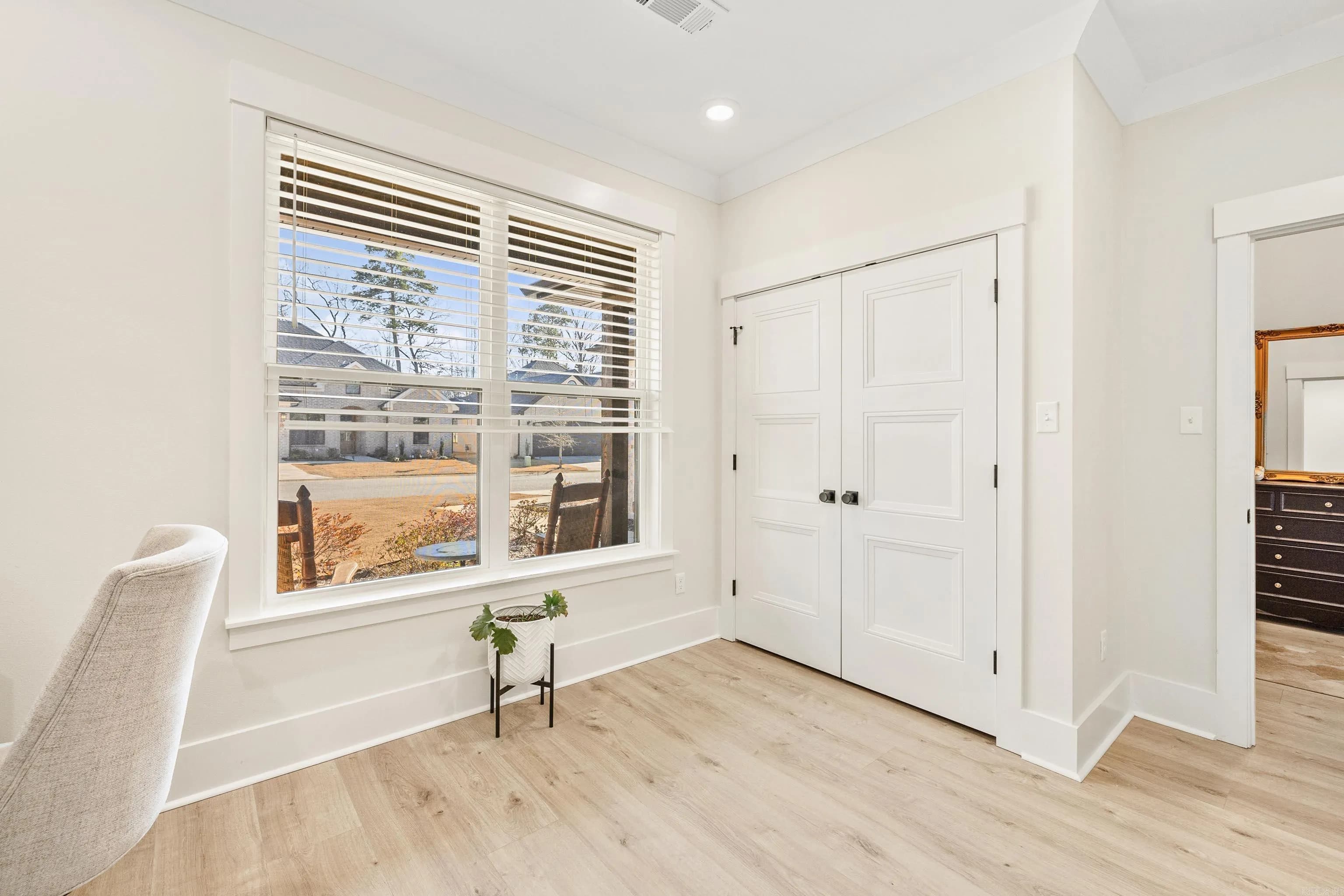 Property at 1542  Sawtooth - Image 46