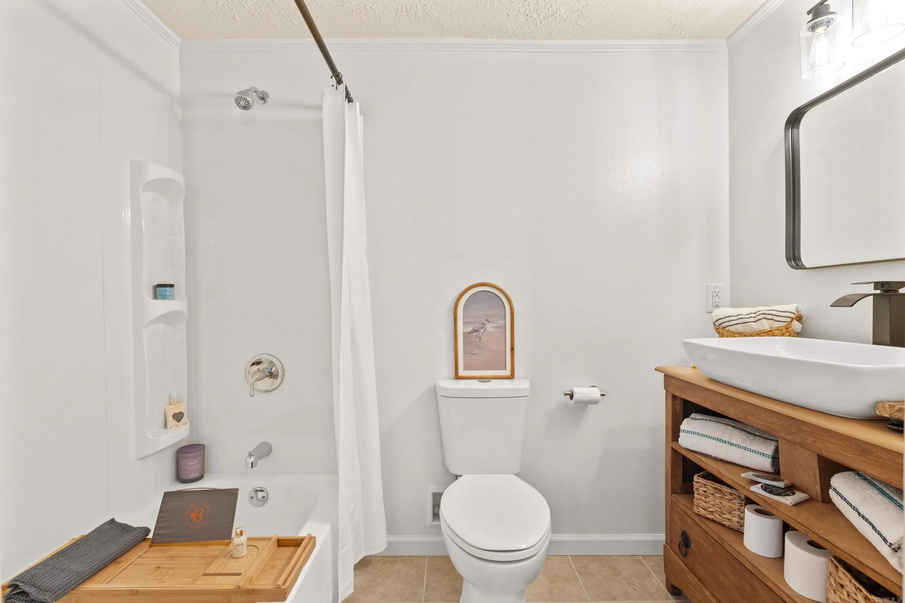 Property at 211  Clairmont - Image 37