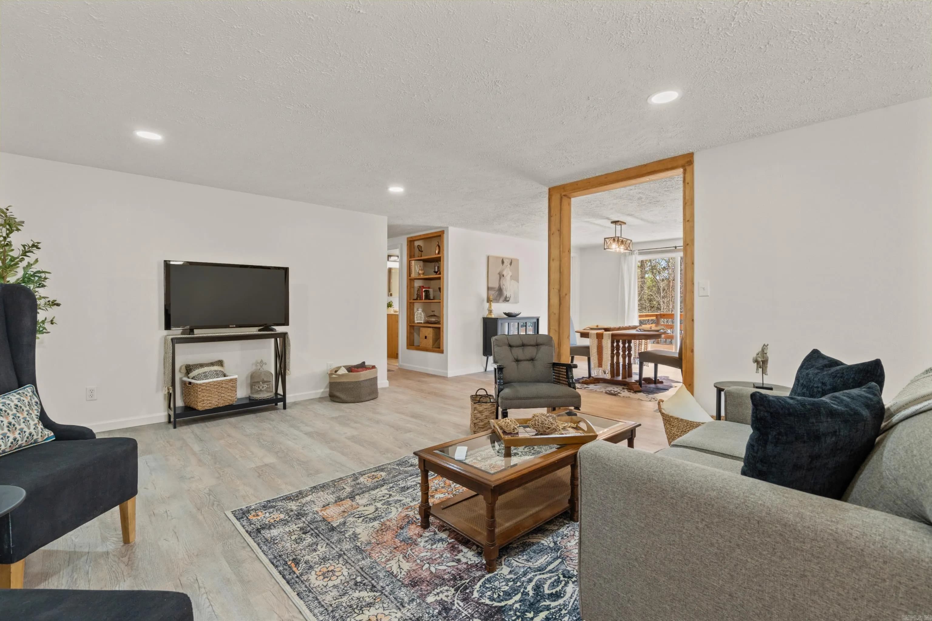 Property at 211  Clairmont - Image 7