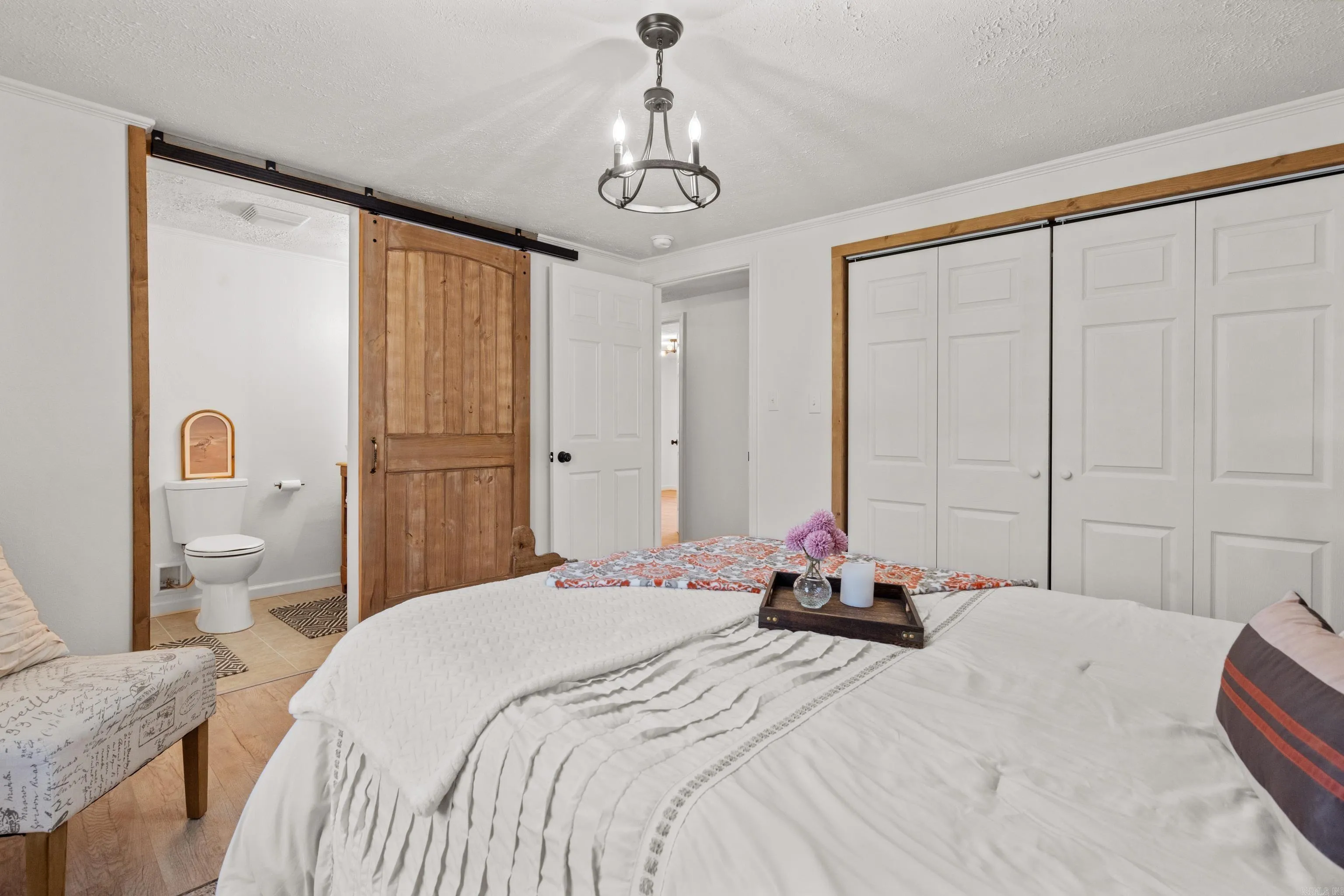 Property at 211  Clairmont - Image 36