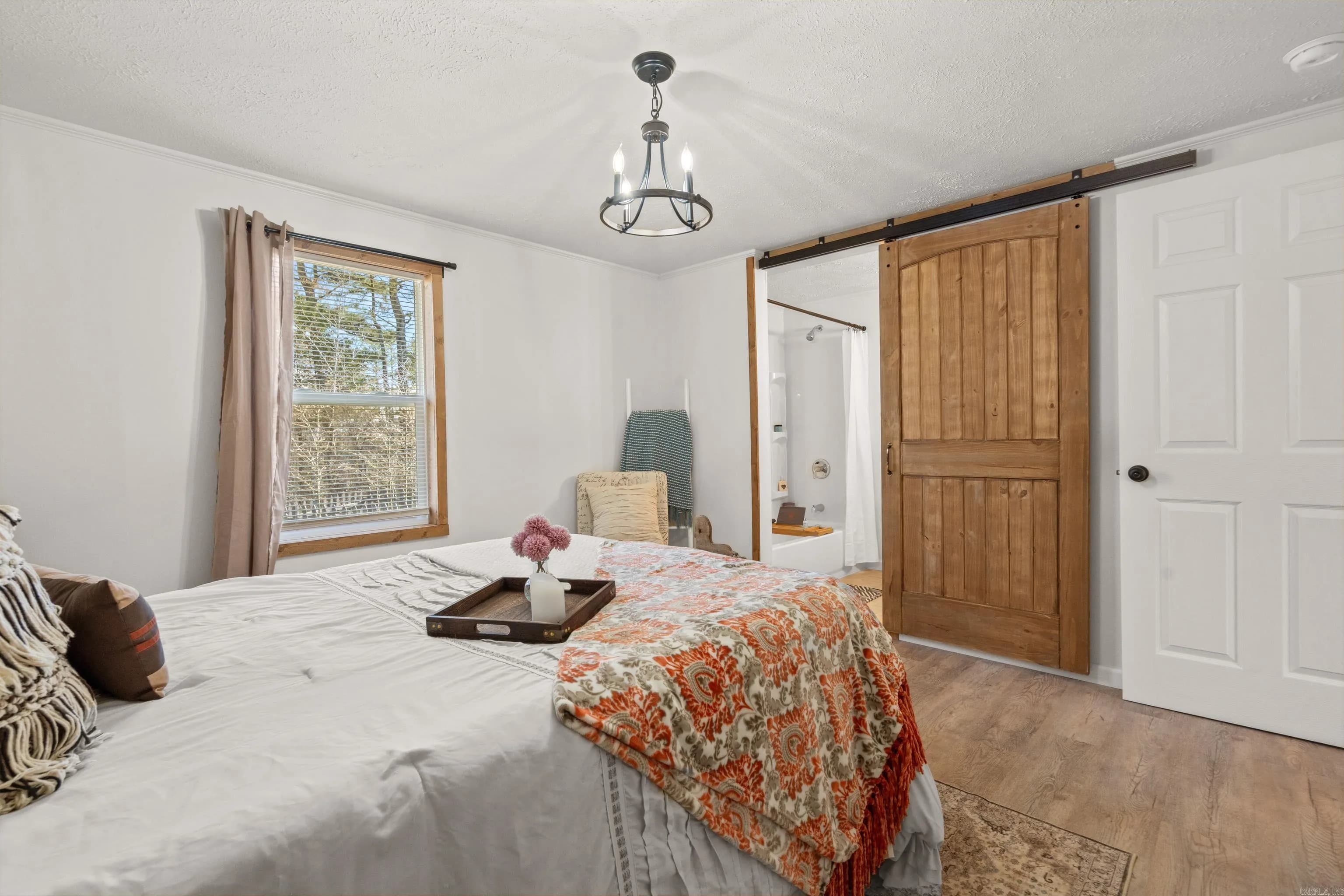 Property at 211  Clairmont - Image 35