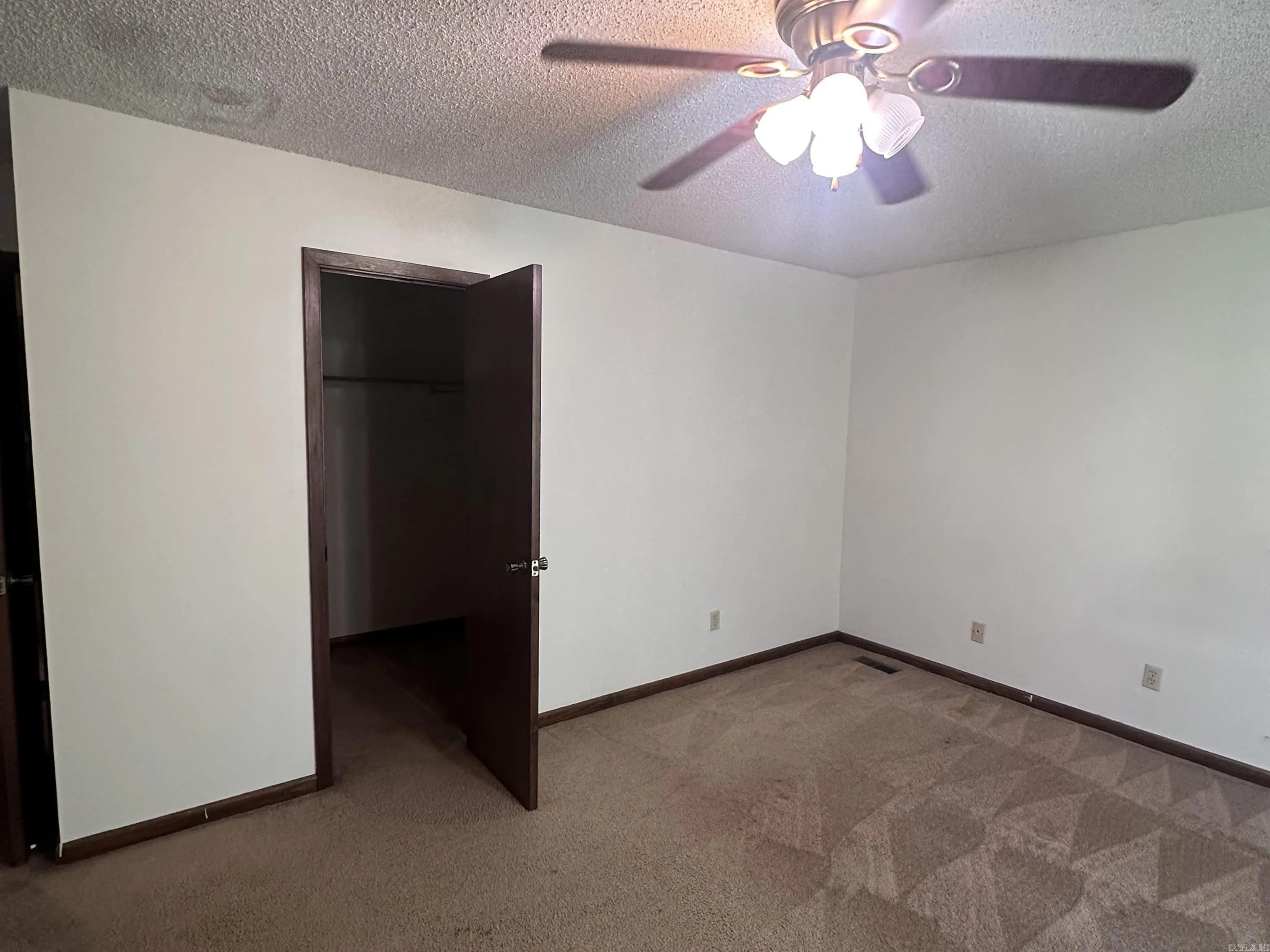 Property at 585  Belvedere - Image 15