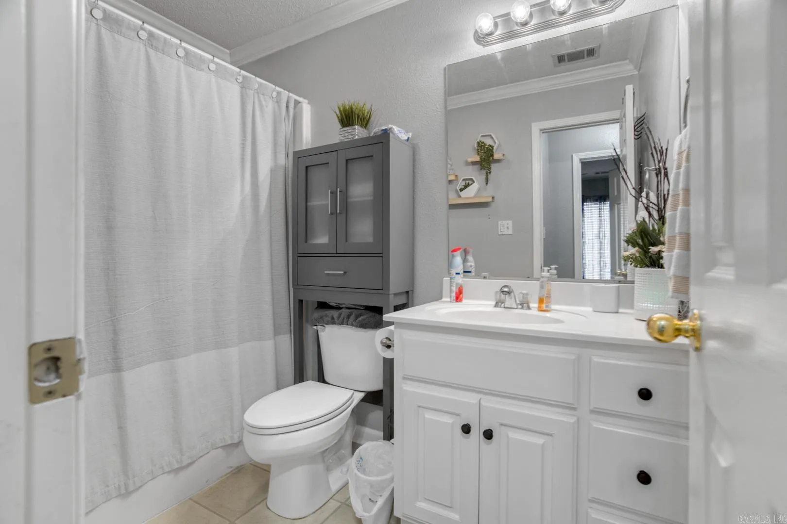 Property at 9  Green oaks - Image 27